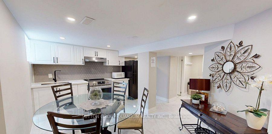 Photo 1 of 507 Upper James Street, Hamilton, Centremount — HOMEH