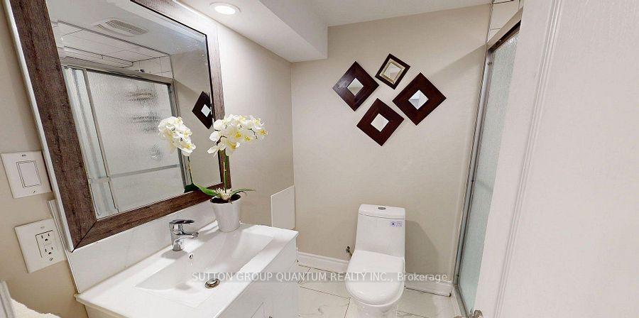 Photo 4 of 507 Upper James Street, Hamilton, Centremount — HOMEH