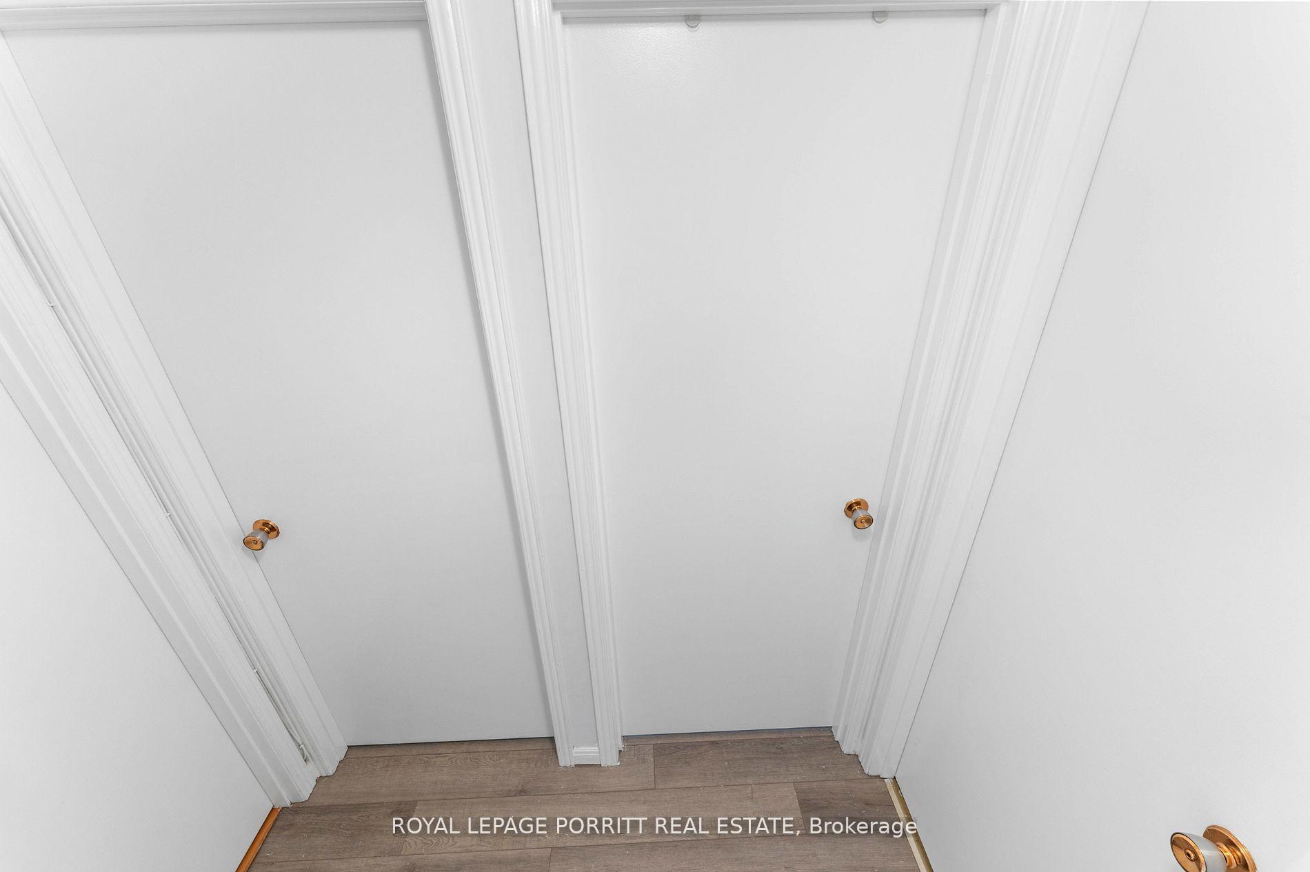 Photo 41 of 32 Chaucer Crescent, Barrie, Letitia Heights — HOMEH