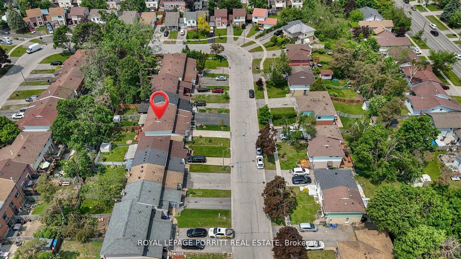 Photo 24 of 32 Chaucer Crescent, Barrie, Letitia Heights — HOMEH