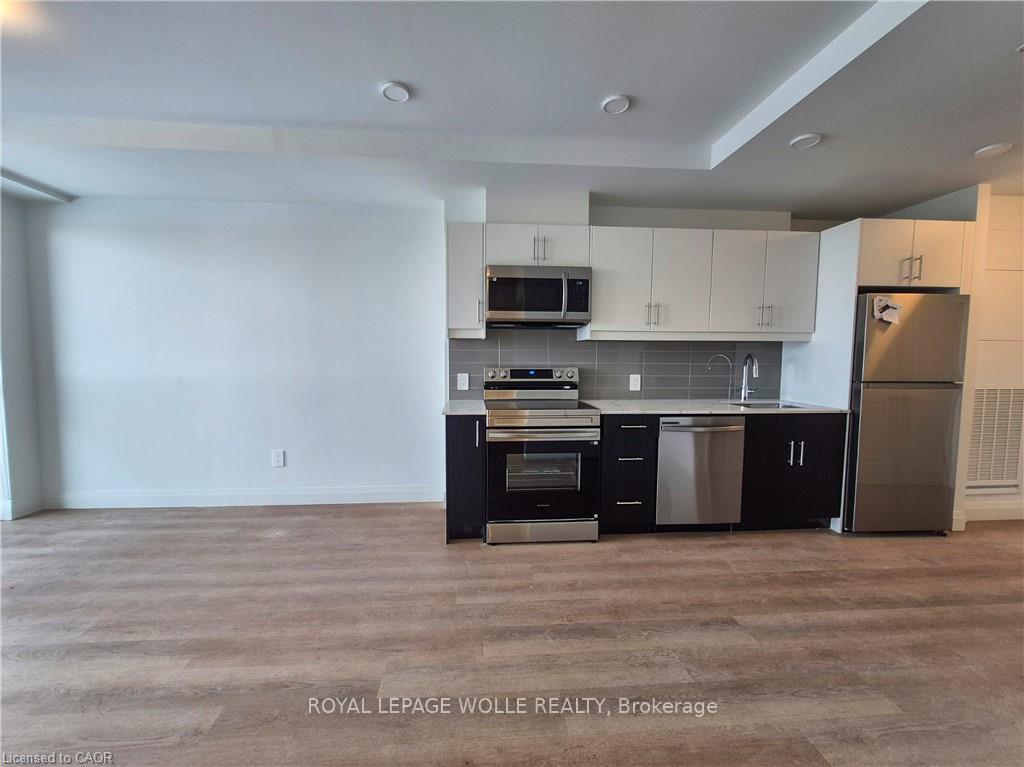 Photo 8 of Unit 1001, 1333 Weber Street E, Kitchener — HOMEH