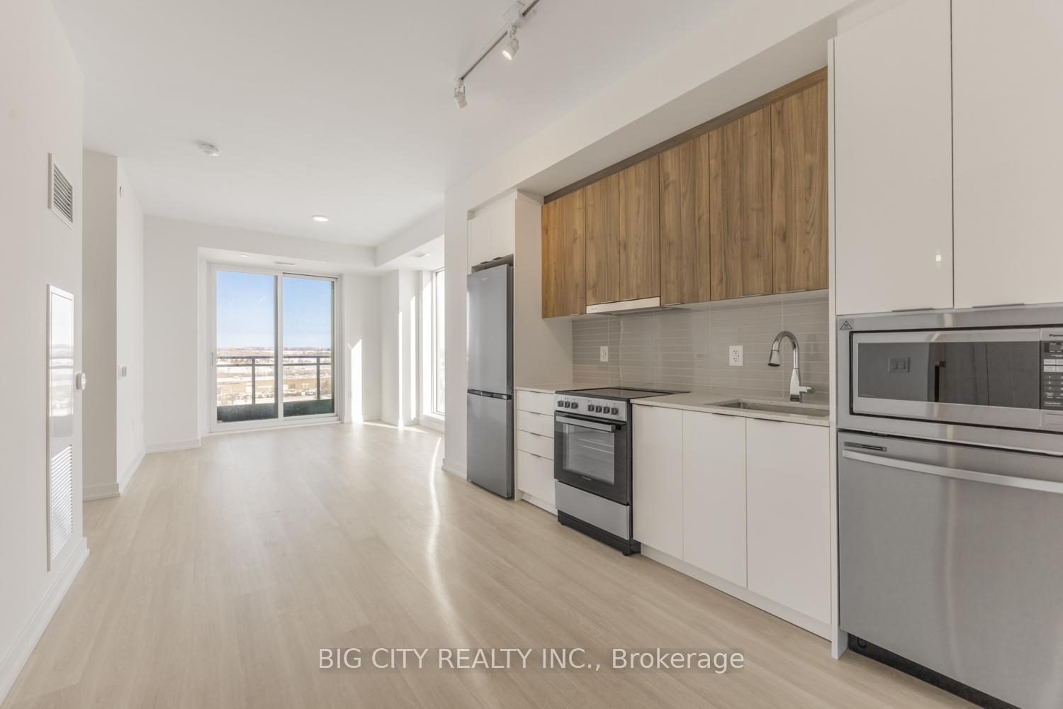 Photo 2 of Unit B803, 9751 Markham Road, Markham, Greensborough — HOMEH