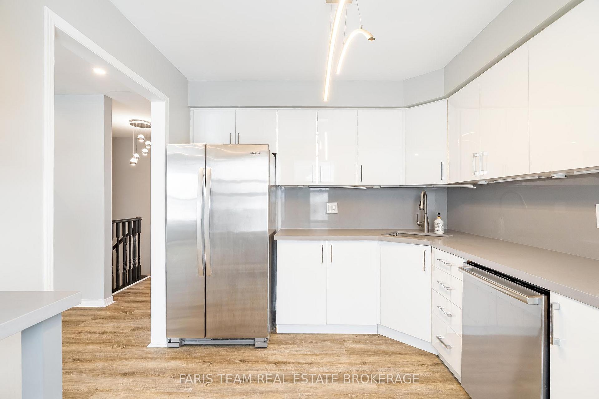 Photo 4 of Unit 34, 120 D'Ambrosio Drive, Barrie, Painswick North — HOMEH