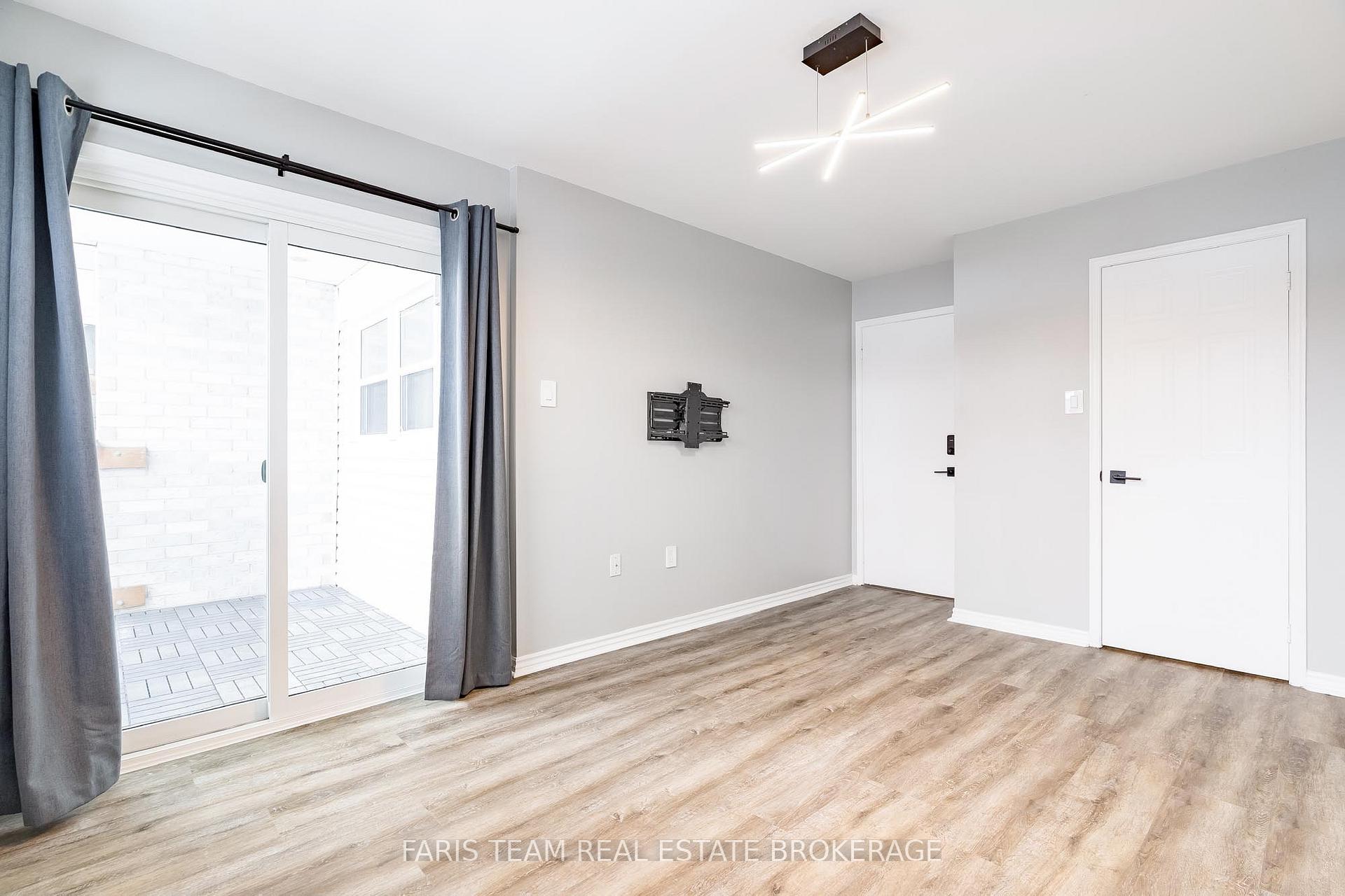 Photo 19 of Unit 34, 120 D'Ambrosio Drive, Barrie, Painswick North — HOMEH