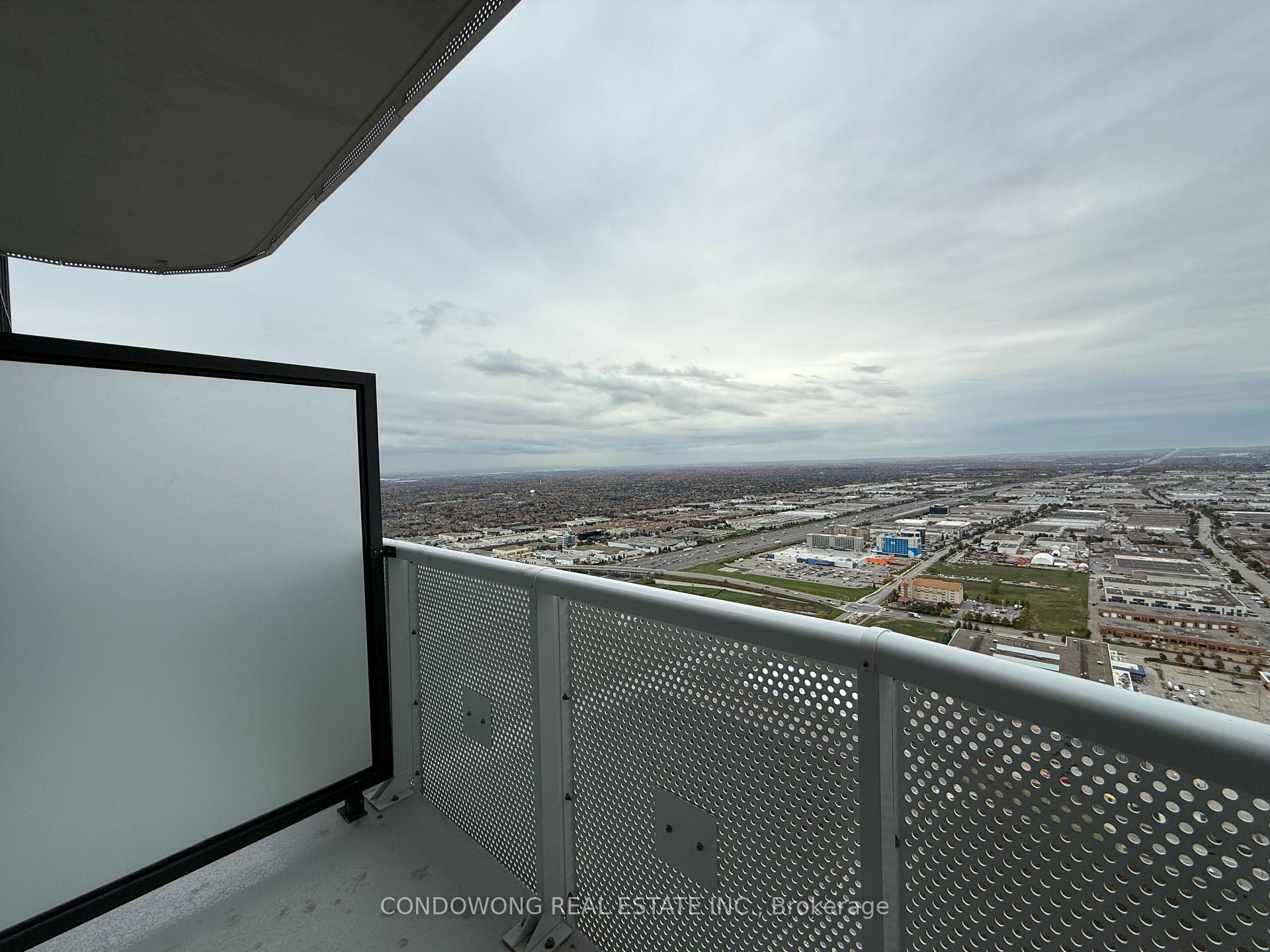 Photo 7 of Unit 5811, 225 Commerce Street, Vaughan, Vaughan Corporate Centre — HOMEH