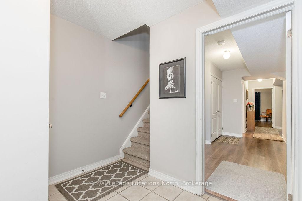 Photo 15 of 46 Admiral Road, Wasaga Beach — HOMEH