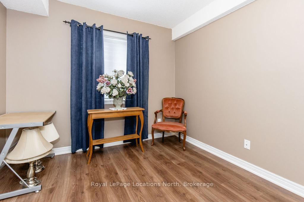 Photo 11 of 46 Admiral Road, Wasaga Beach — HOMEH