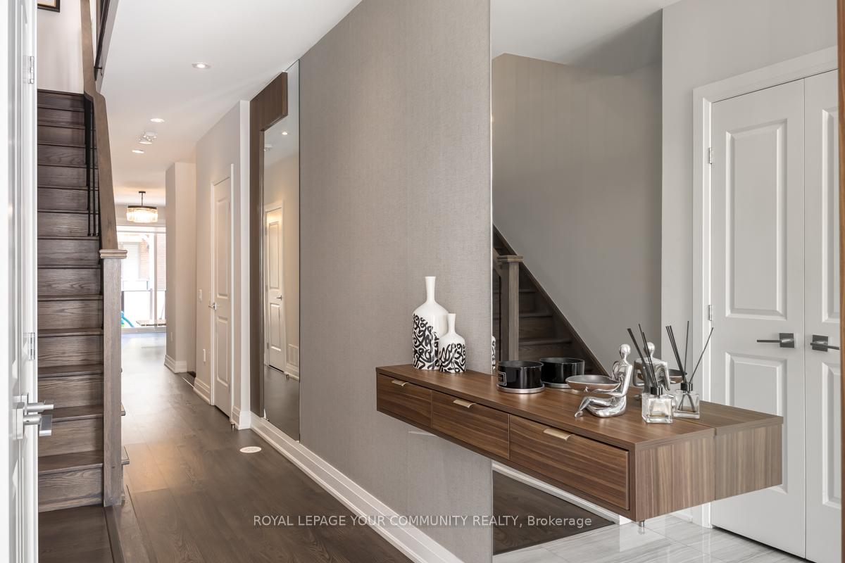 Photo 25 of 21 John Stocks Way, Markham, Aileen-Willowbrook — HOMEH
