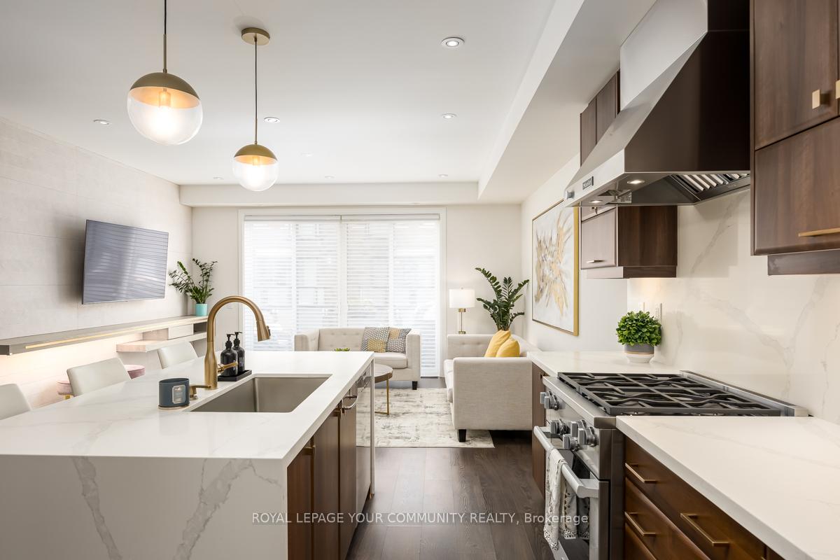 Photo 7 of 21 John Stocks Way, Markham, Aileen-Willowbrook — HOMEH