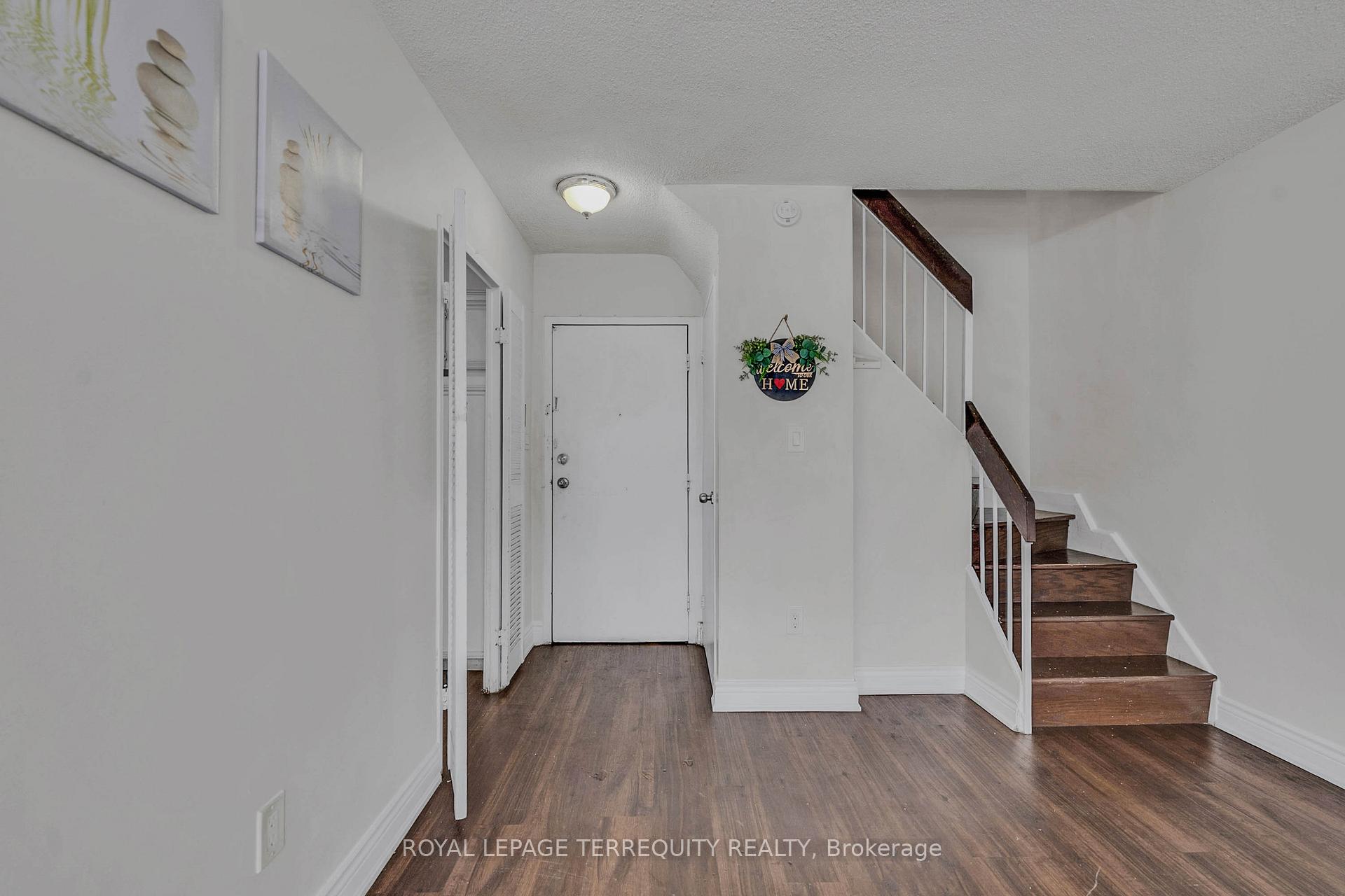 Photo 3 of Unit 224, 10 Eddystone Avenue, North York, Glenfield-Jane Heights — HOMEH
