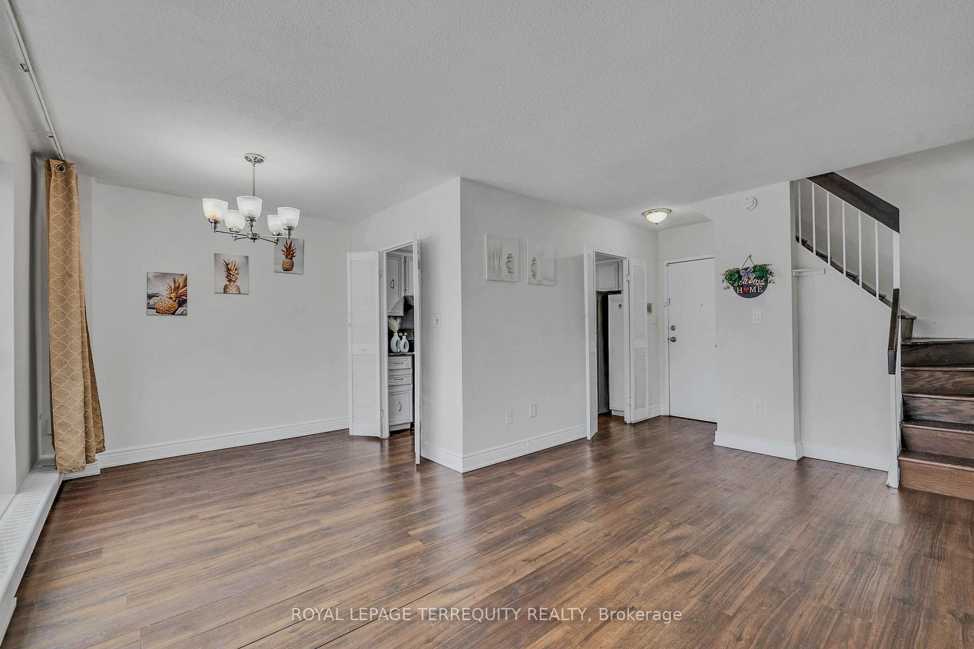 Photo 4 of Unit 224, 10 Eddystone Avenue, North York, Glenfield-Jane Heights — HOMEH