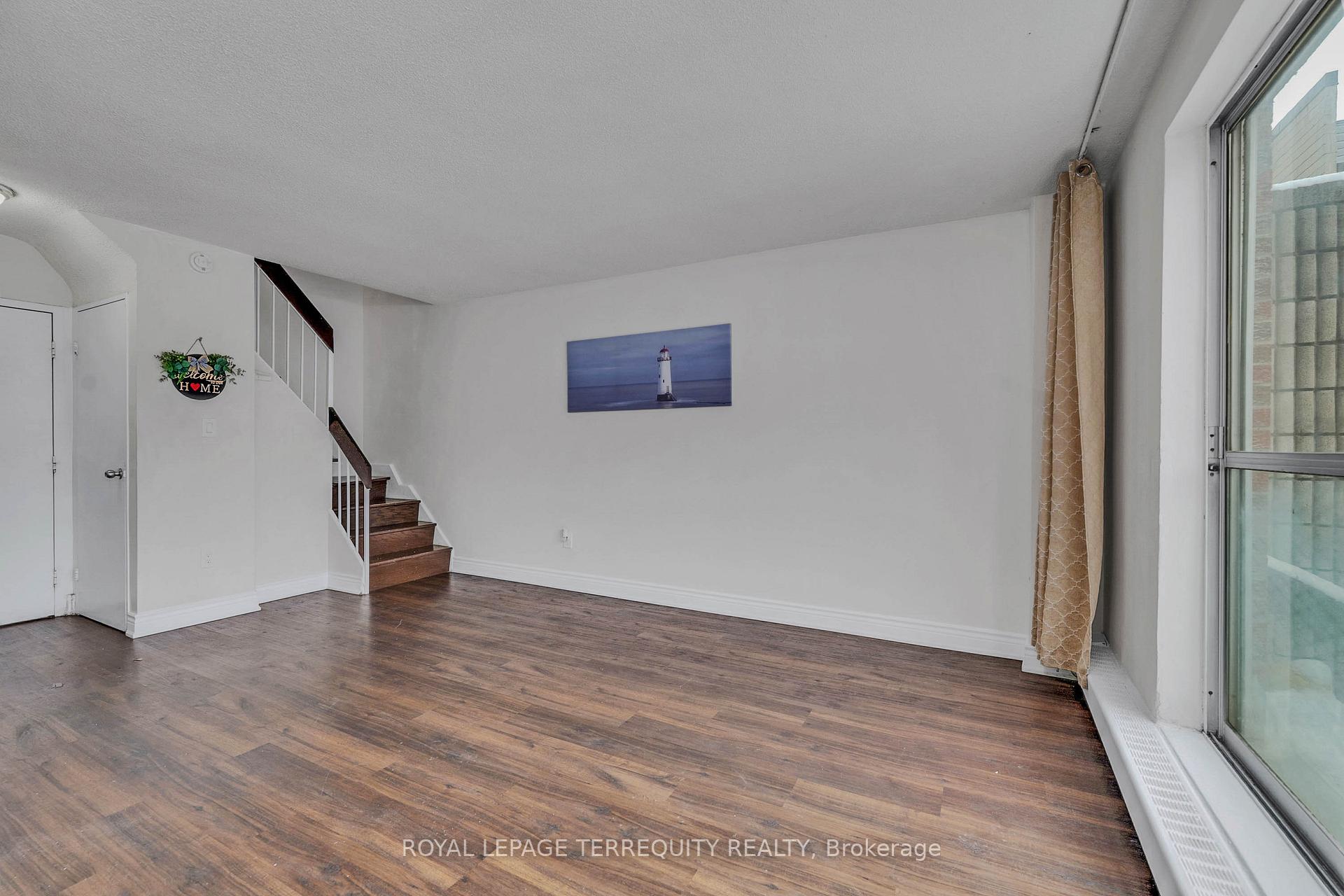 Photo 5 of Unit 224, 10 Eddystone Avenue, North York, Glenfield-Jane Heights — HOMEH
