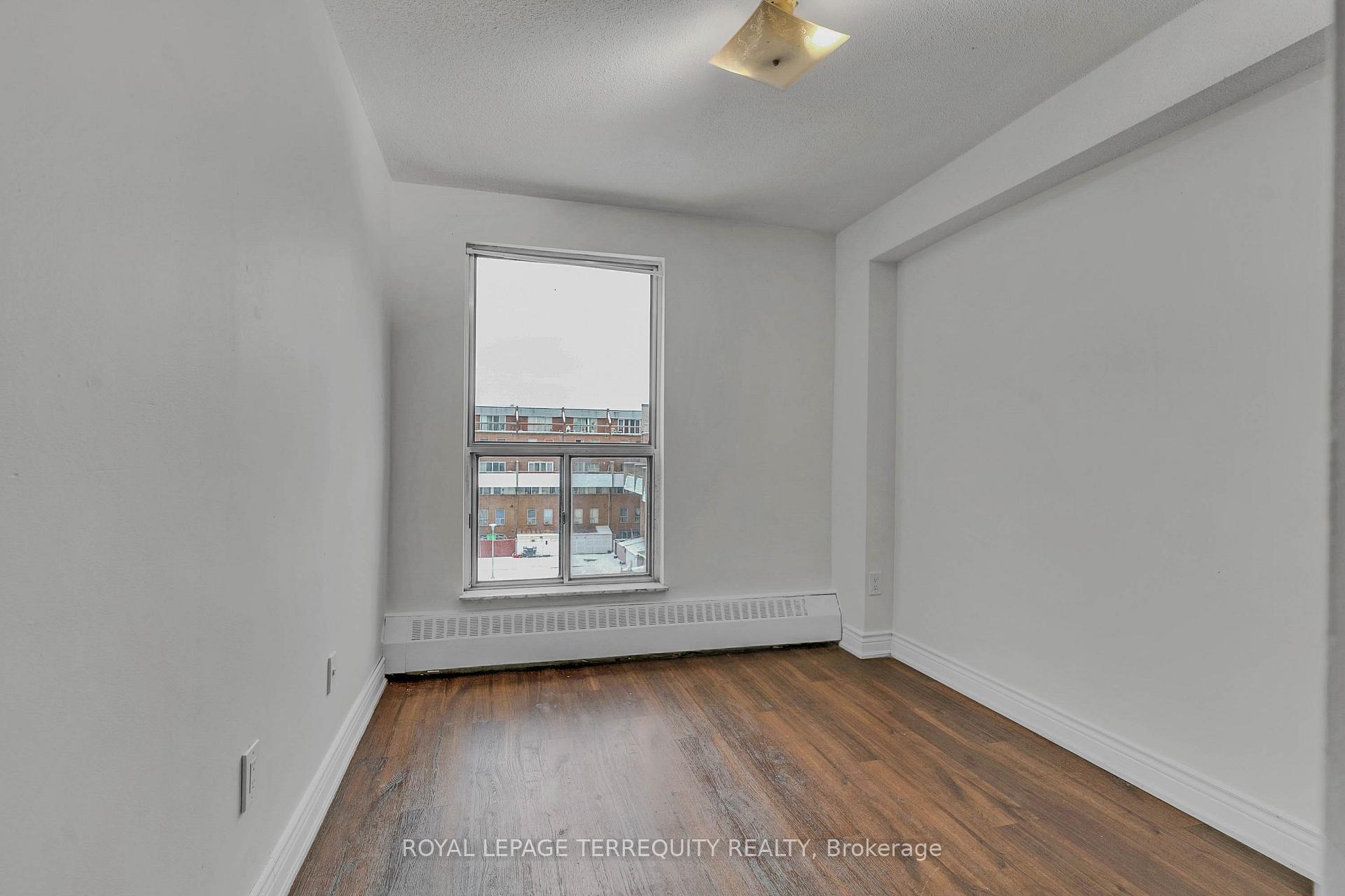 Photo 11 of Unit 224, 10 Eddystone Avenue, North York, Glenfield-Jane Heights — HOMEH