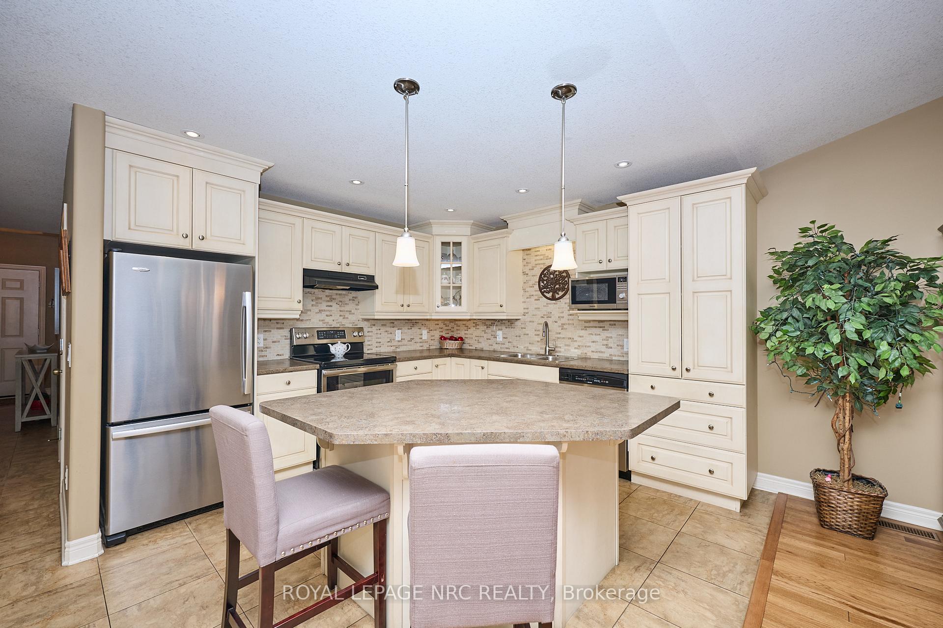 Photo 29 of Unit 8, 603 Welland Avenue, St. Catharines, Carlton/Bunting — HOMEH
