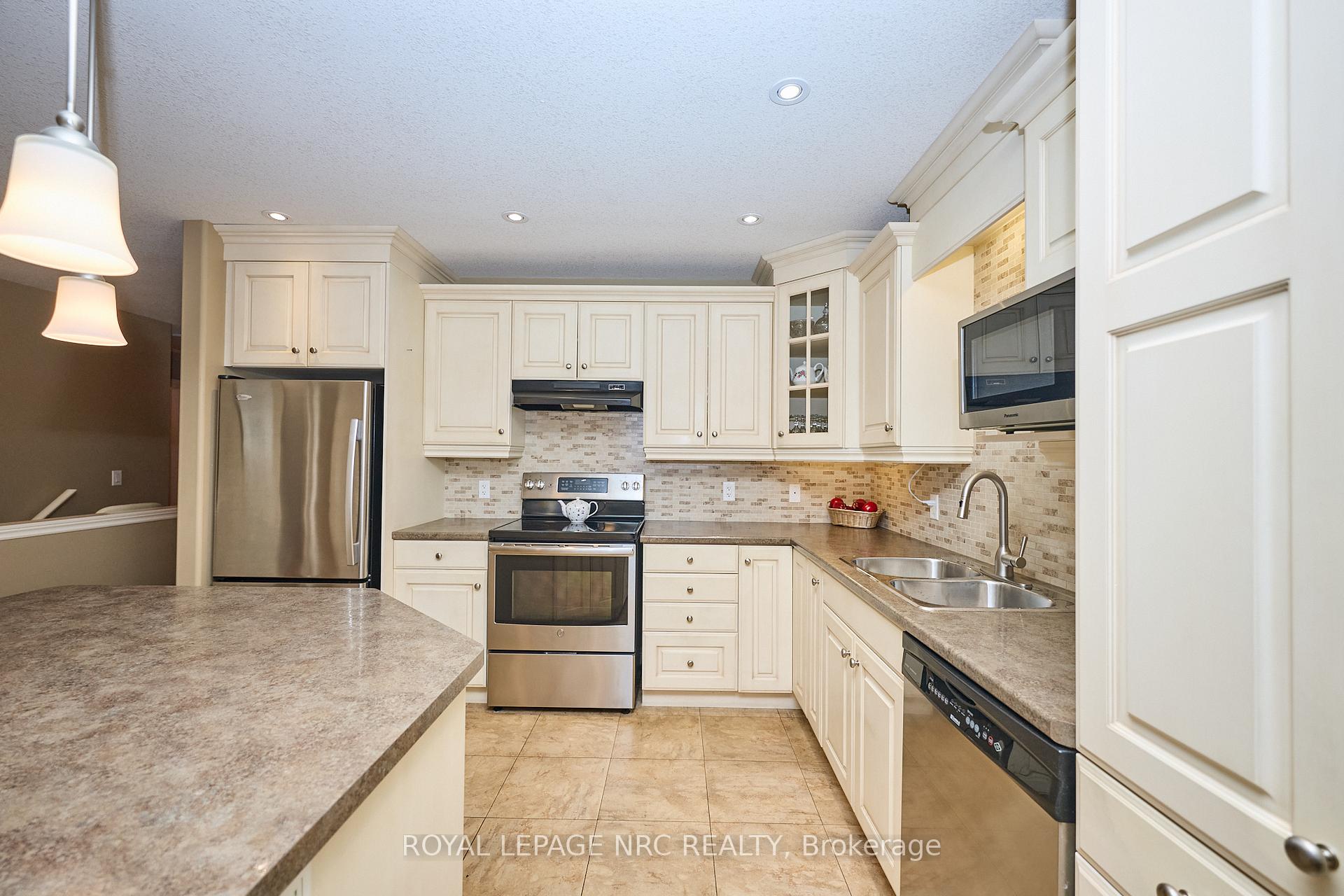 Photo 30 of Unit 8, 603 Welland Avenue, St. Catharines, Carlton/Bunting — HOMEH