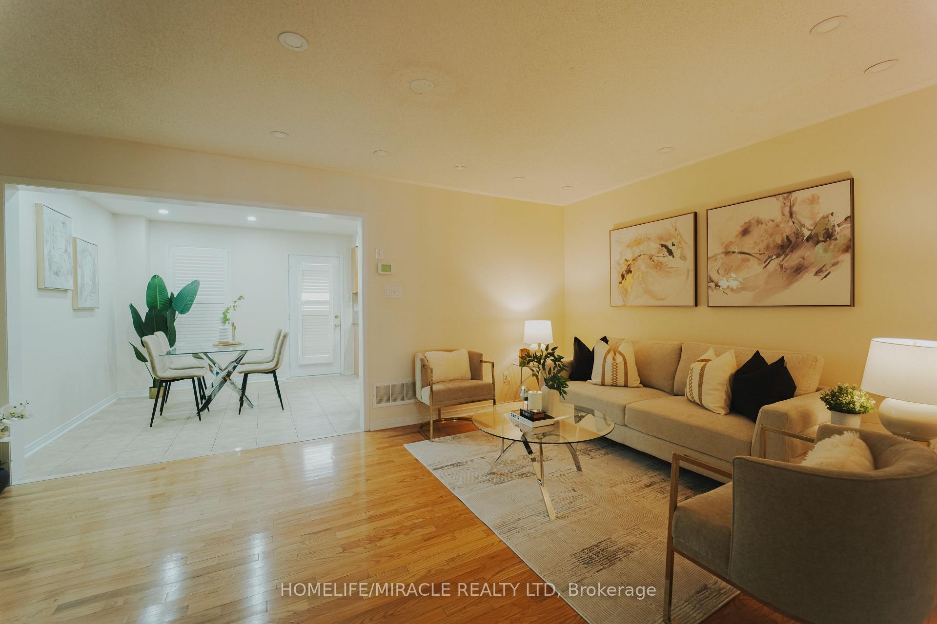 Photo 18 of 169 Crystal Glen Crescent, Brampton, Credit Valley — HOMEH