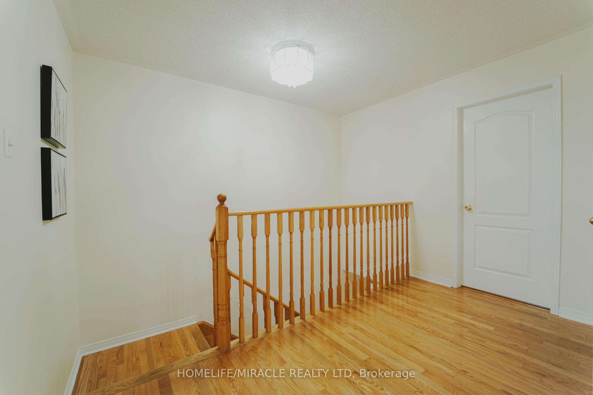 Photo 25 of 169 Crystal Glen Crescent, Brampton, Credit Valley — HOMEH