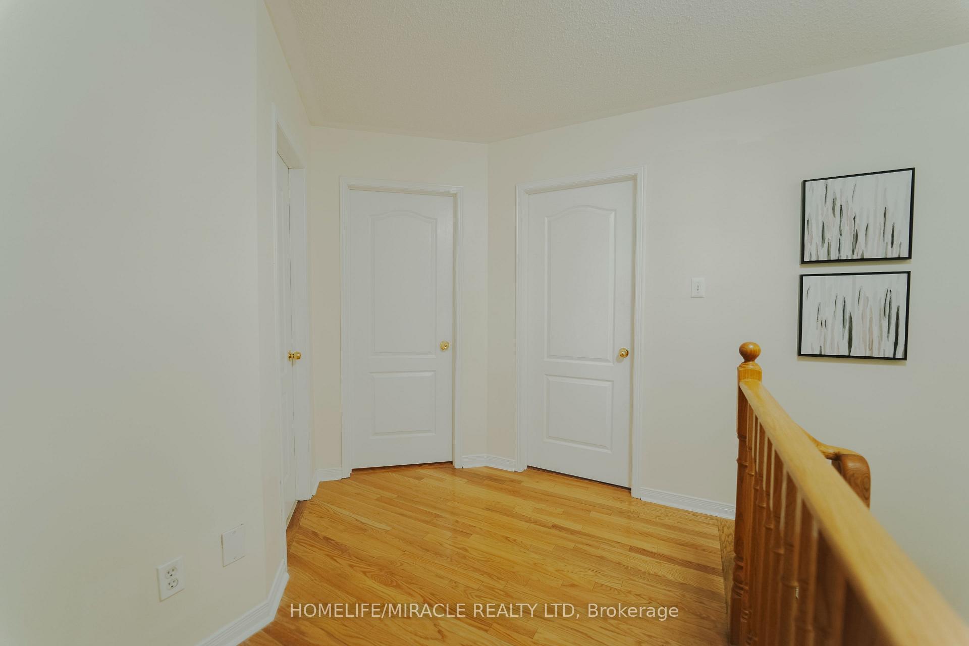 Photo 10 of 169 Crystal Glen Crescent, Brampton, Credit Valley — HOMEH