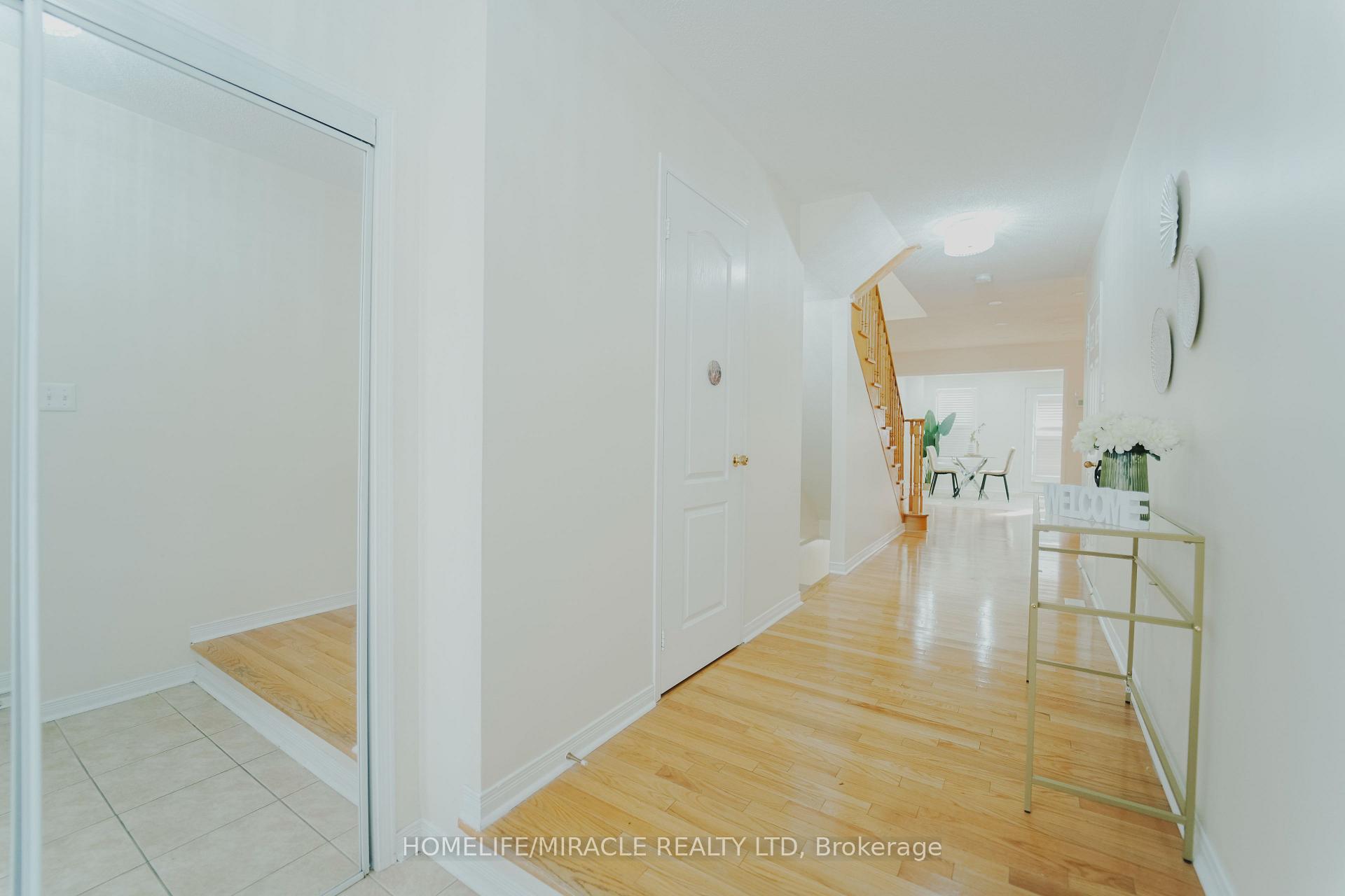 Photo 32 of 169 Crystal Glen Crescent, Brampton, Credit Valley — HOMEH