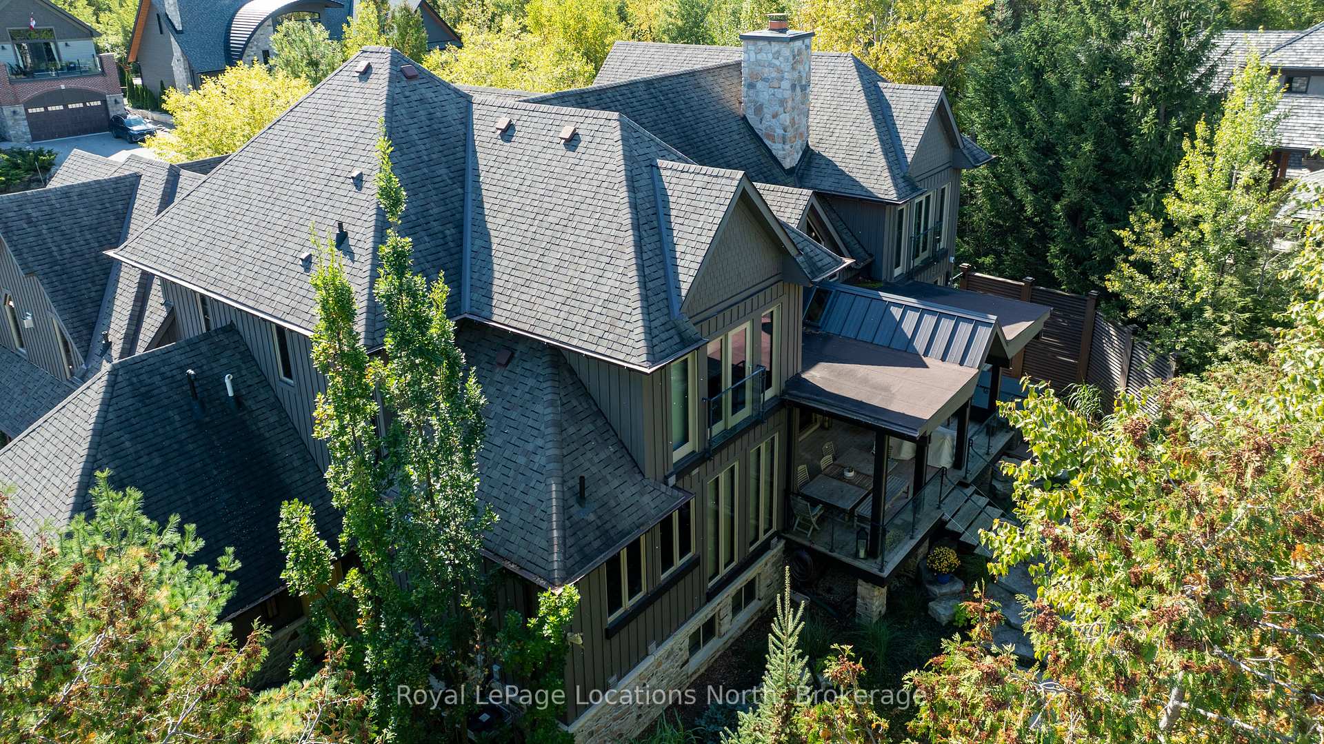 Photo 3 of 115 Ellis Drive, Barrie, 400 East — HOMEH