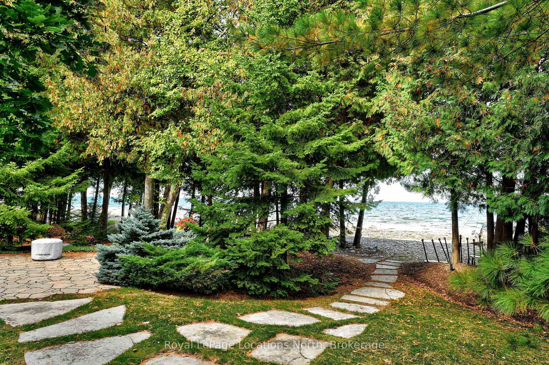 Photo 4 of 115 Ellis Drive, Barrie, 400 East — HOMEH