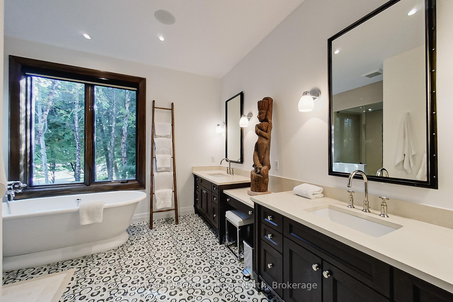 Photo 21 of 115 Ellis Drive, Barrie, 400 East — HOMEH