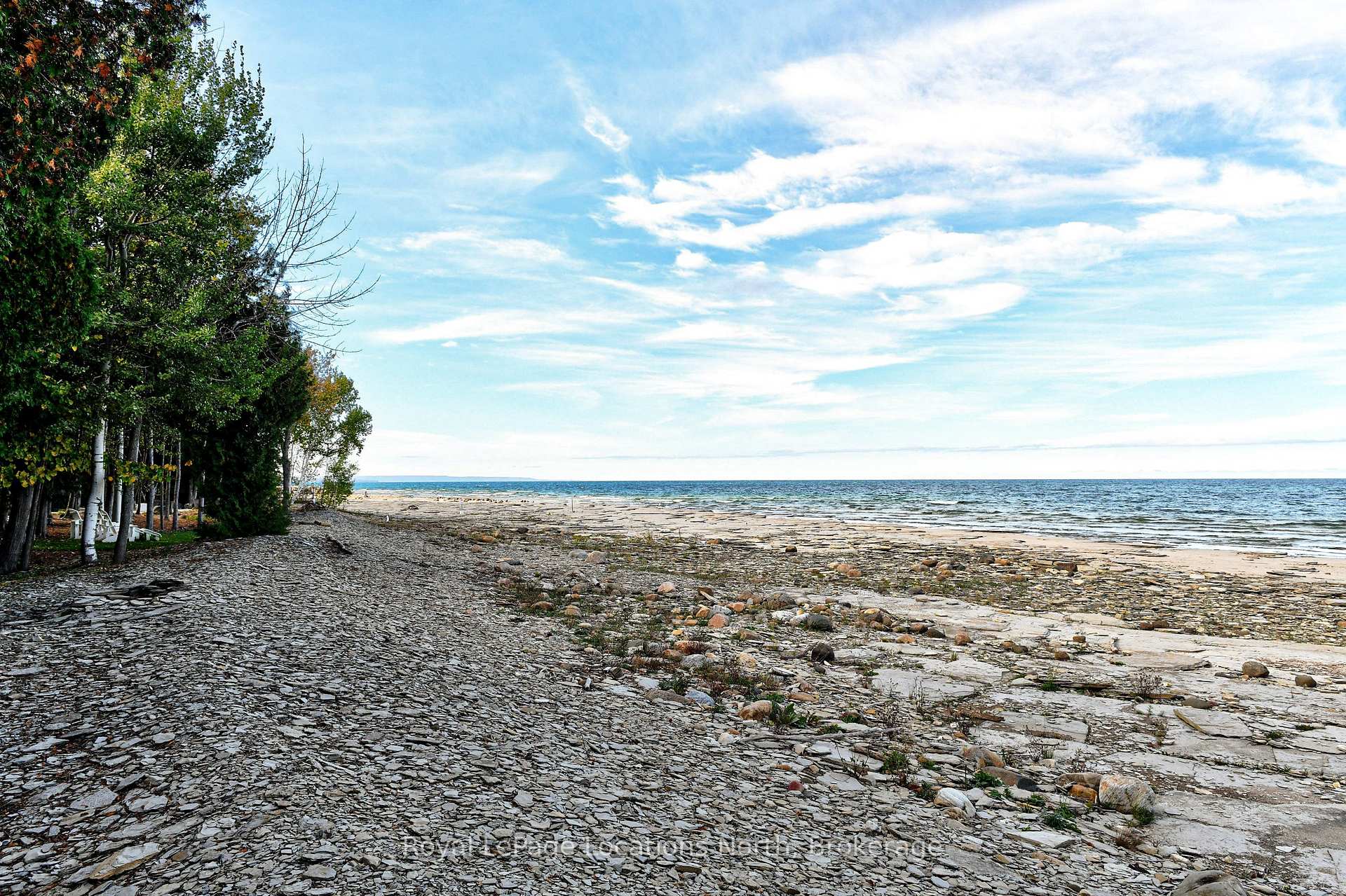 Photo 48 of 115 Ellis Drive, Barrie, 400 East — HOMEH