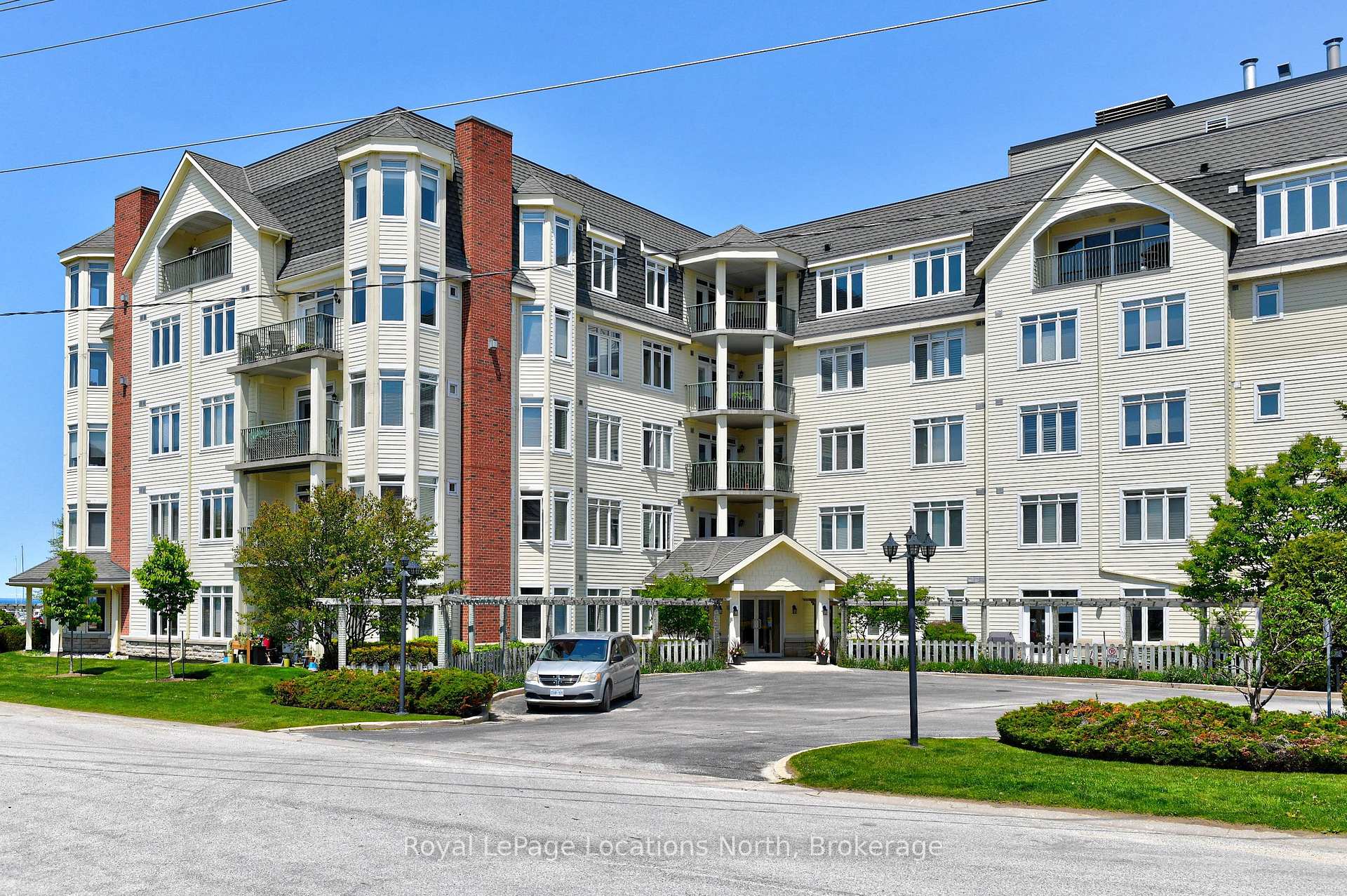 Photo 19 of Unit 104, 10 Bay Street E, Blue Mountains — HOMEH