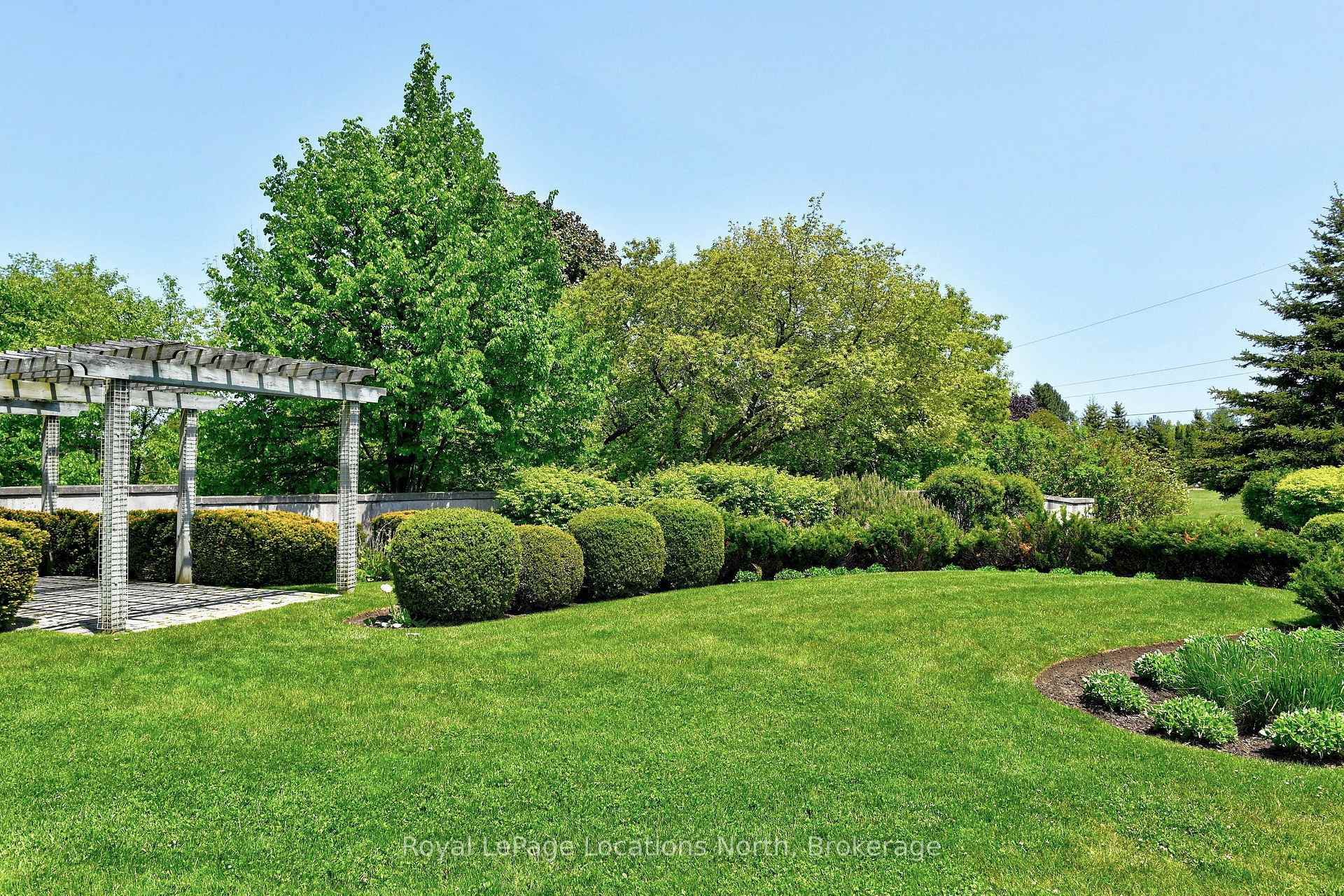 Photo 24 of Unit 104, 10 Bay Street E, Blue Mountains — HOMEH