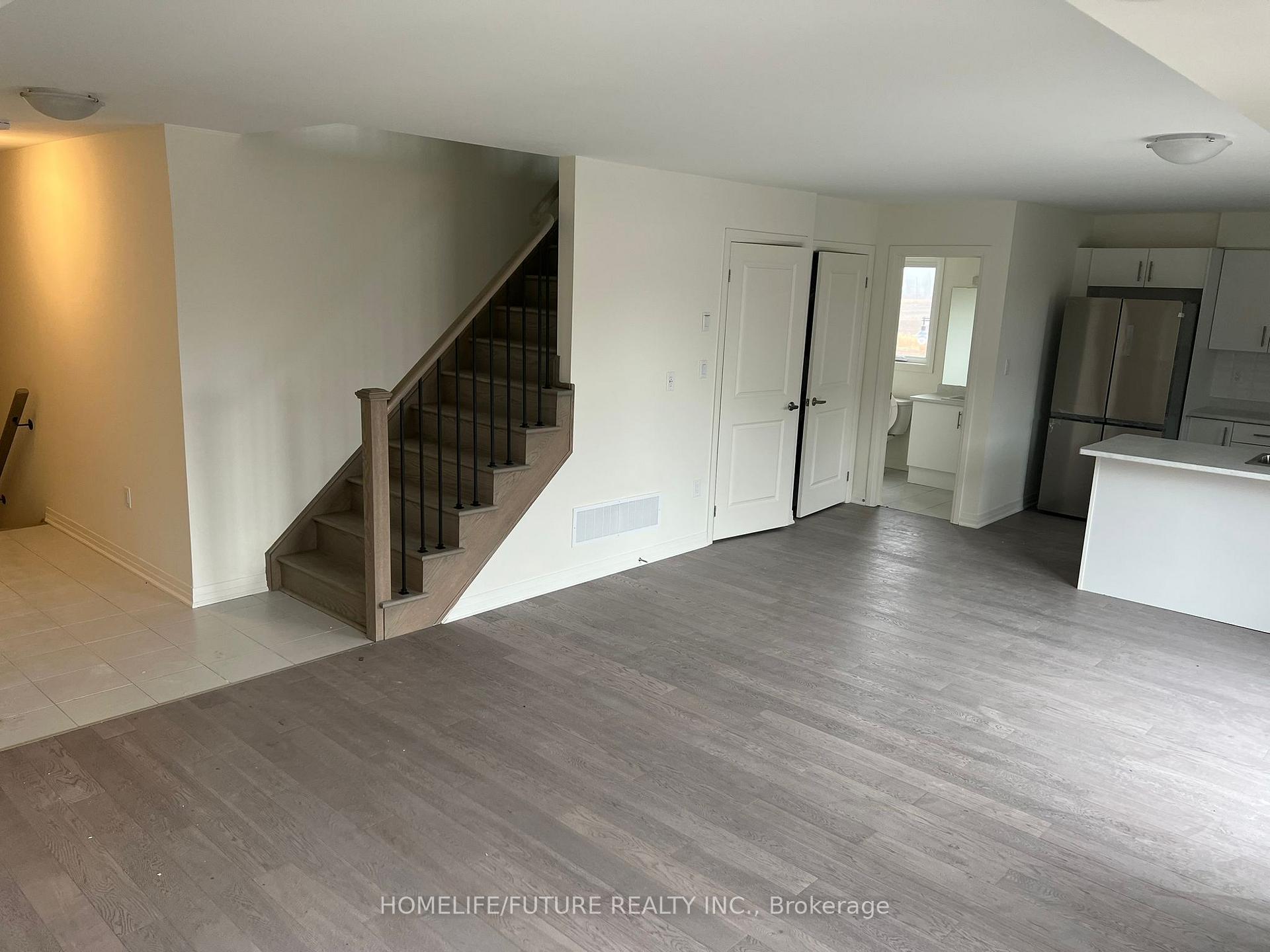 Photo 10 of Unit 16, 28D Lookout Drive, Clarington, Bowmanville — HOMEH