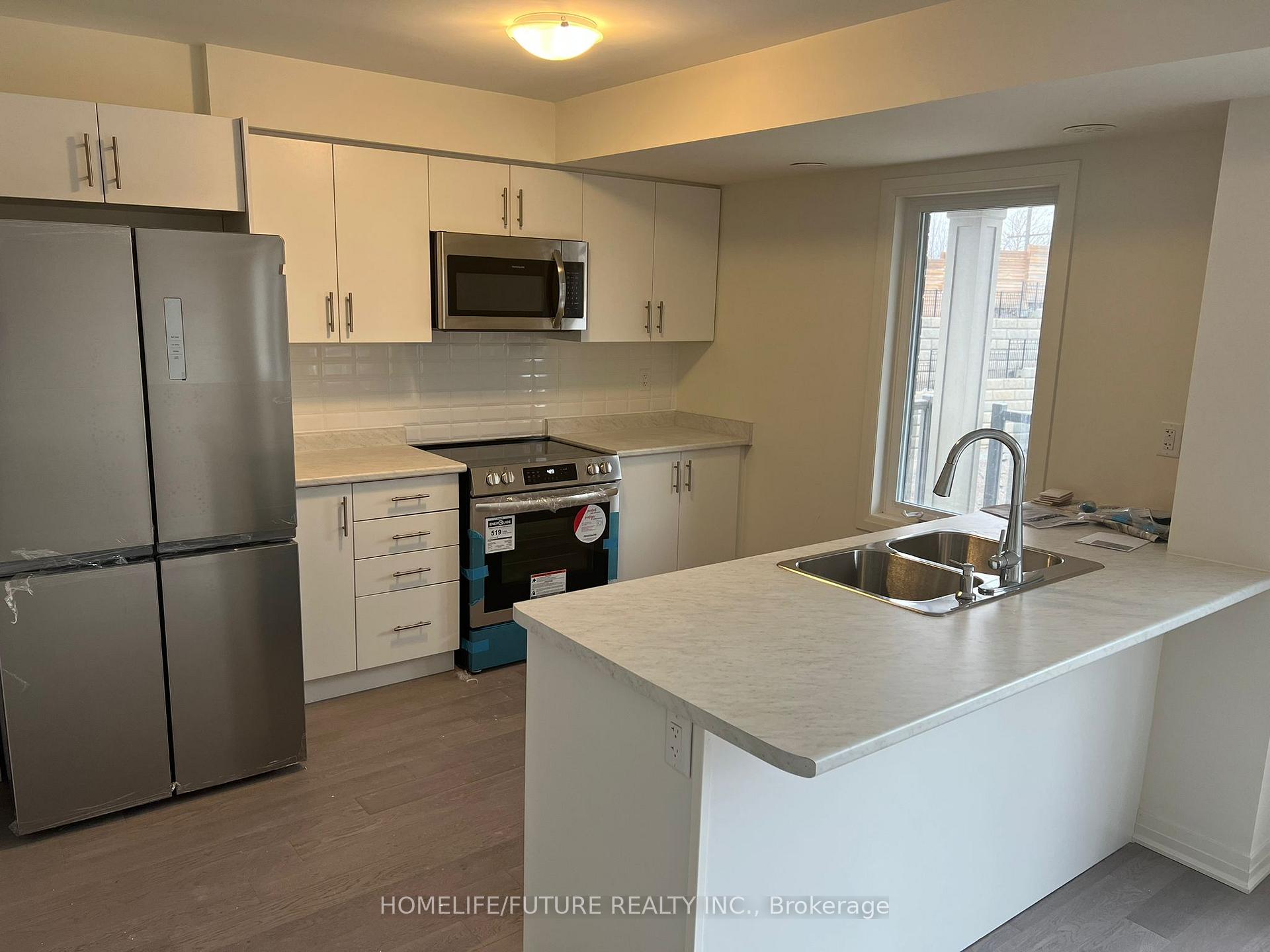 Photo 12 of Unit 16, 28D Lookout Drive, Clarington, Bowmanville — HOMEH