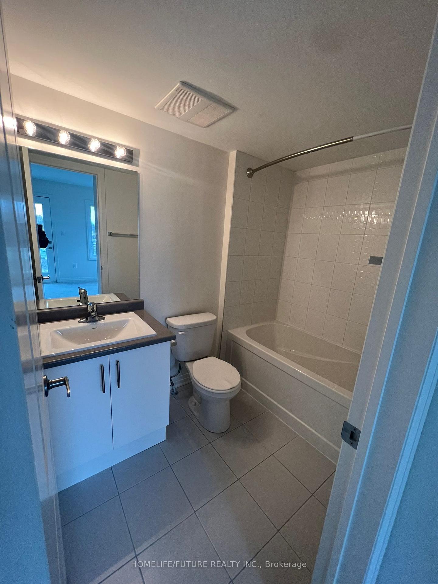 Photo 11 of Unit 16, 28D Lookout Drive, Clarington, Bowmanville — HOMEH