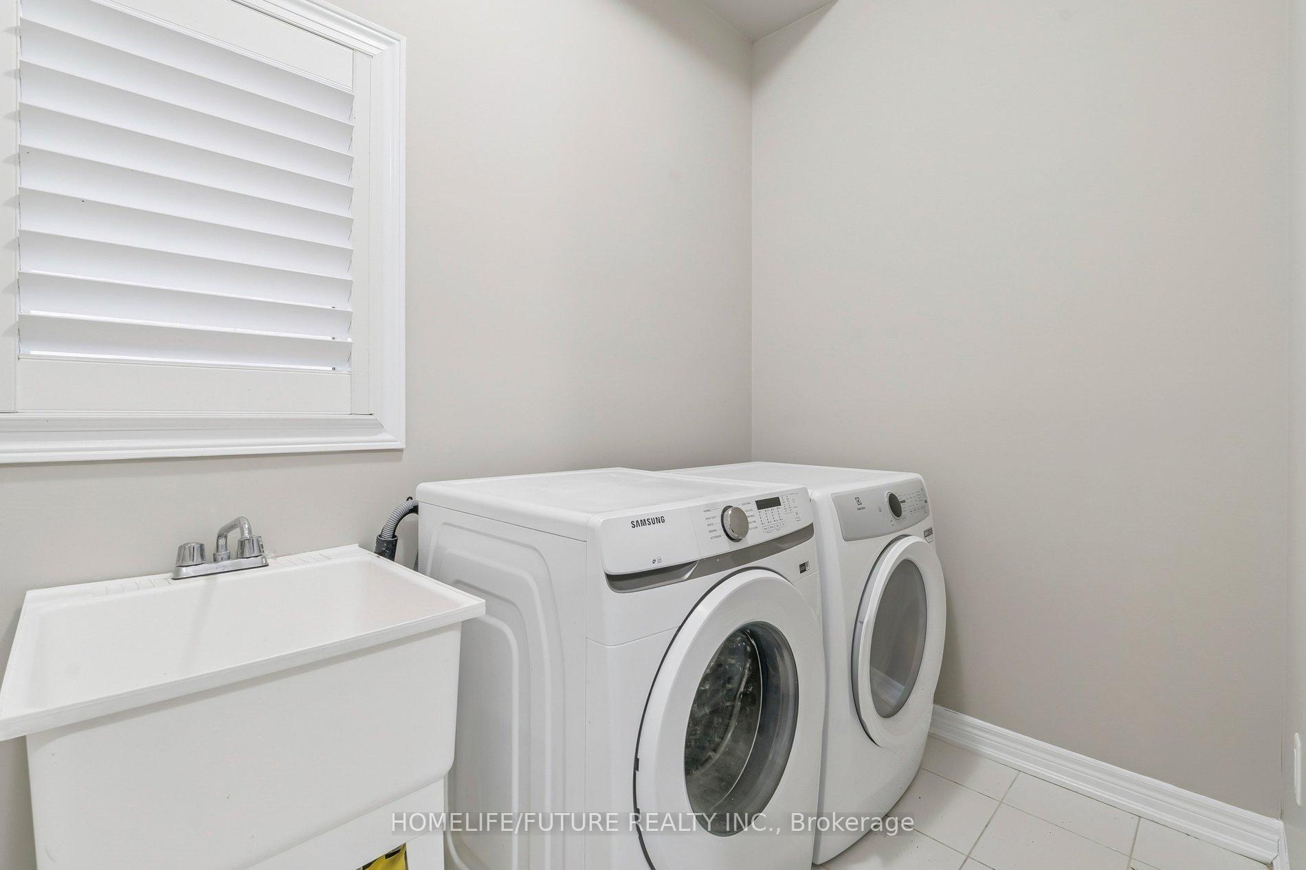 Photo 9 of Unit Main & 2nd, 1399 Lormel Gate Avenue, Innisfil, Lefroy — HOMEH