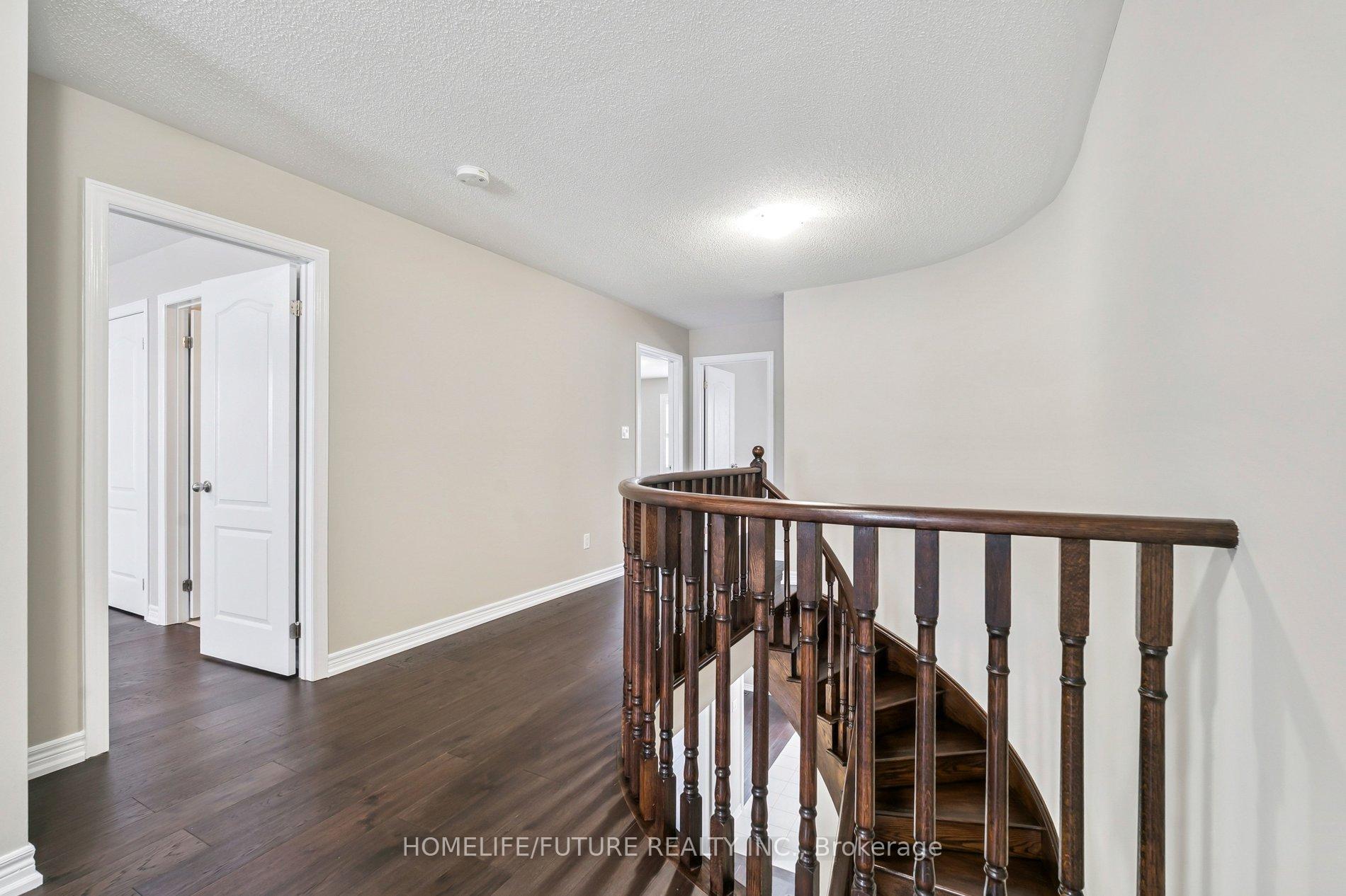 Photo 11 of Unit Main & 2nd, 1399 Lormel Gate Avenue, Innisfil, Lefroy — HOMEH
