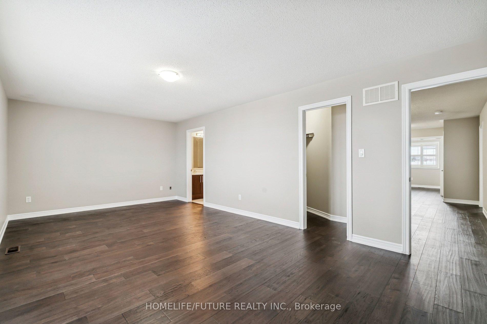 Photo 15 of Unit Main & 2nd, 1399 Lormel Gate Avenue, Innisfil, Lefroy — HOMEH