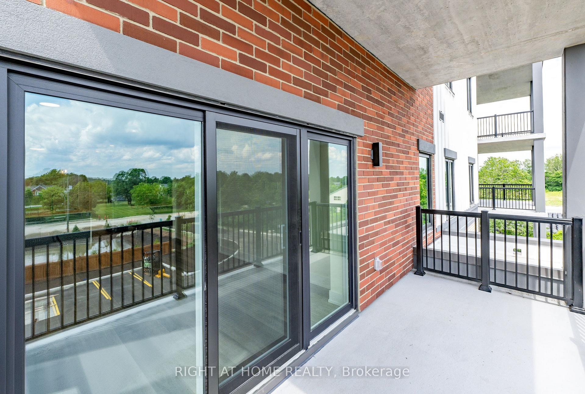 Photo 27 of Unit 321, 121 Mary Street, Clearview, Creemore — HOMEH