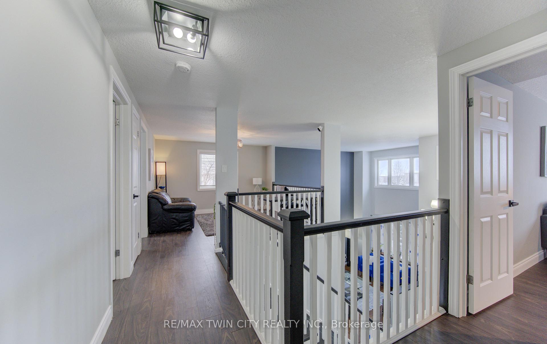 Photo 20 of 21 West Tree Drive, Waterloo, Breslau — HOMEH