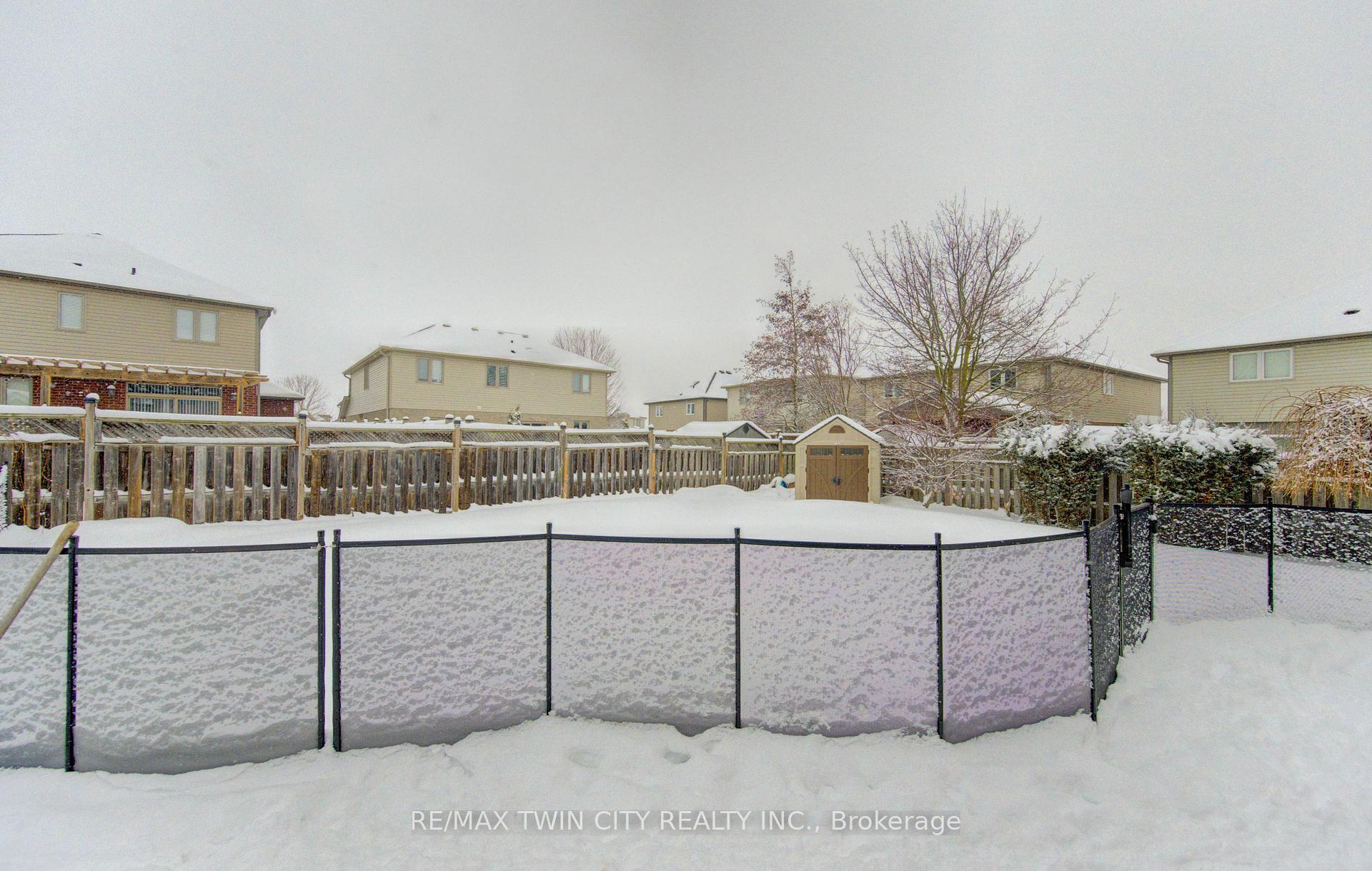 Photo 47 of 21 West Tree Drive, Waterloo, Breslau — HOMEH
