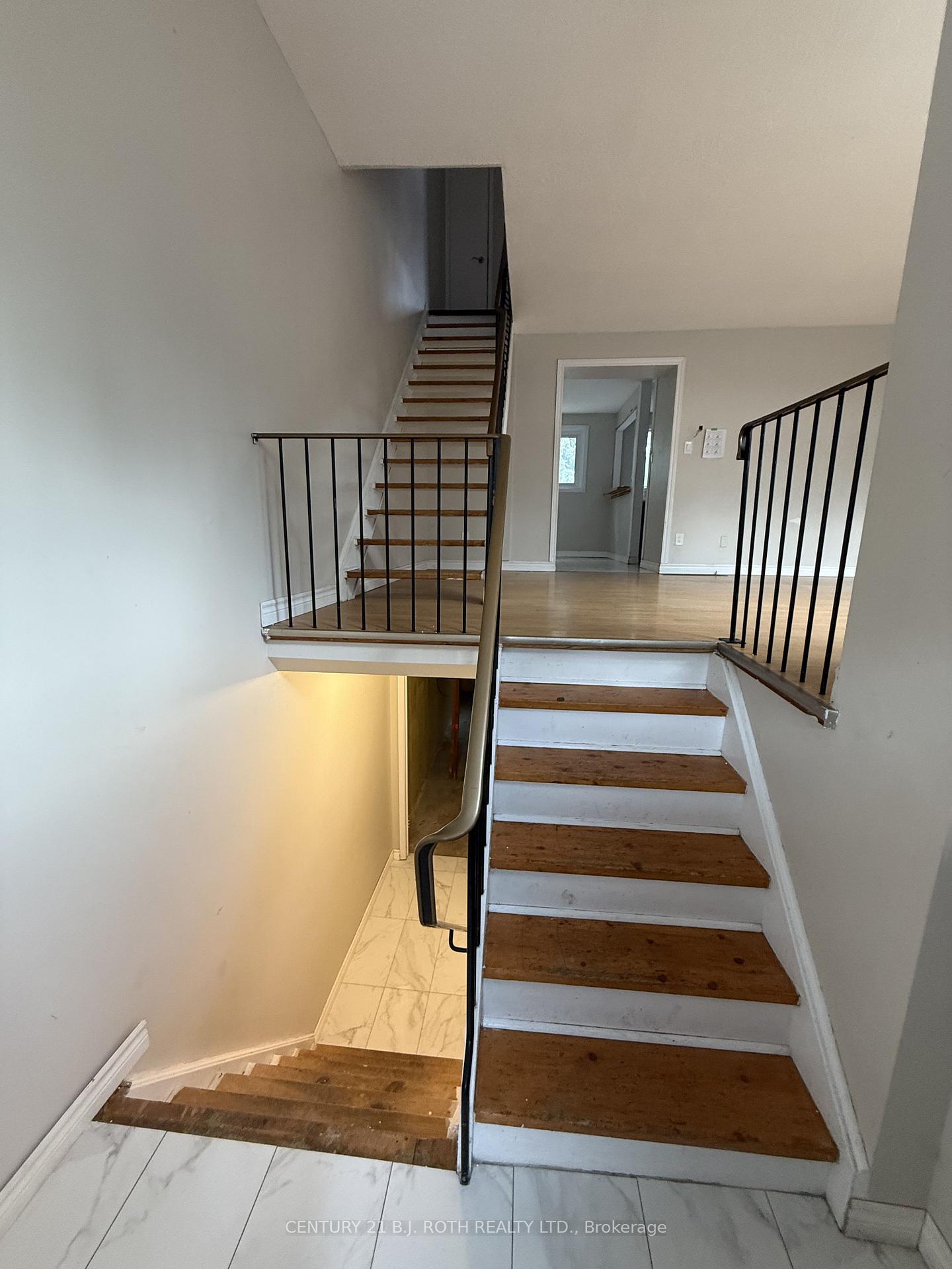 Photo 3 of Unit A7, 63 Ferris Lane, Barrie, Cundles East — HOMEH