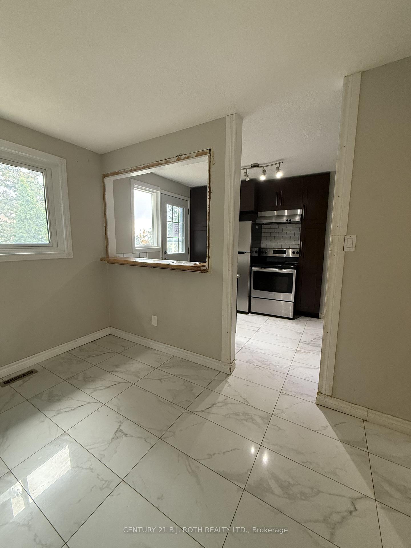 Photo 5 of Unit A7, 63 Ferris Lane, Barrie, Cundles East — HOMEH