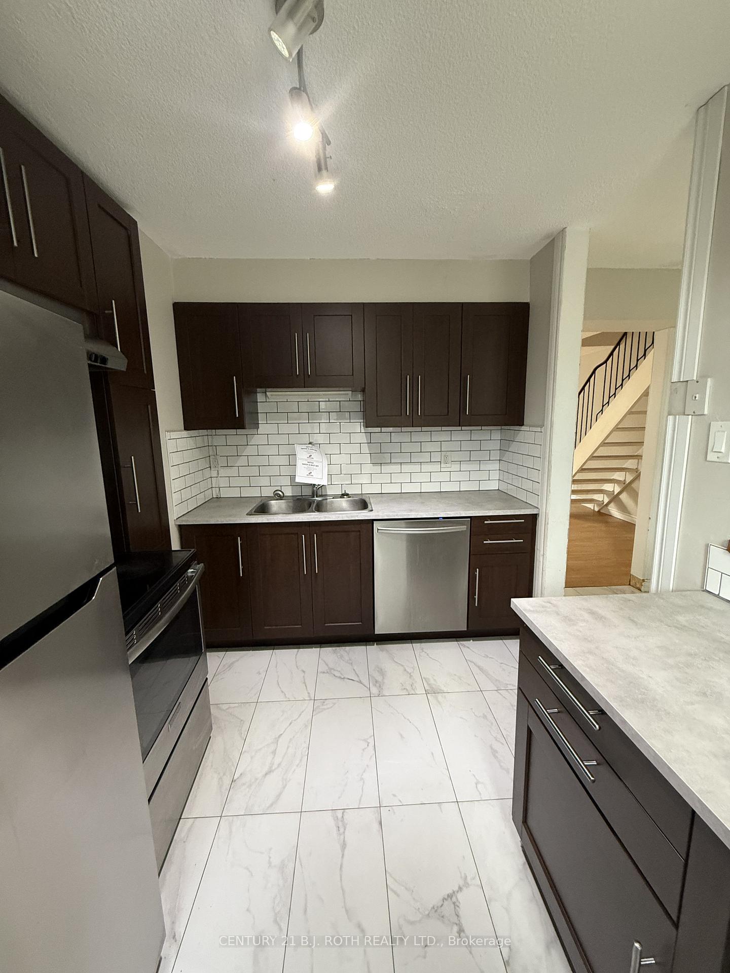 Photo 6 of Unit A7, 63 Ferris Lane, Barrie, Cundles East — HOMEH