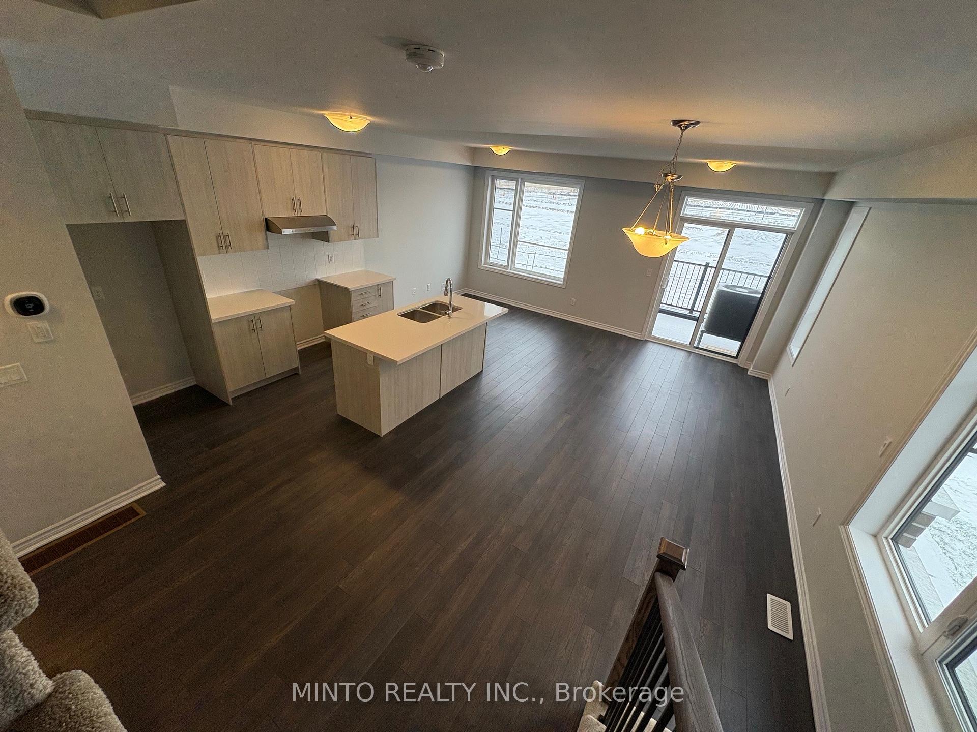 Photo 4 of 1196 Greentree Path, Oshawa, Kedron — HOMEH