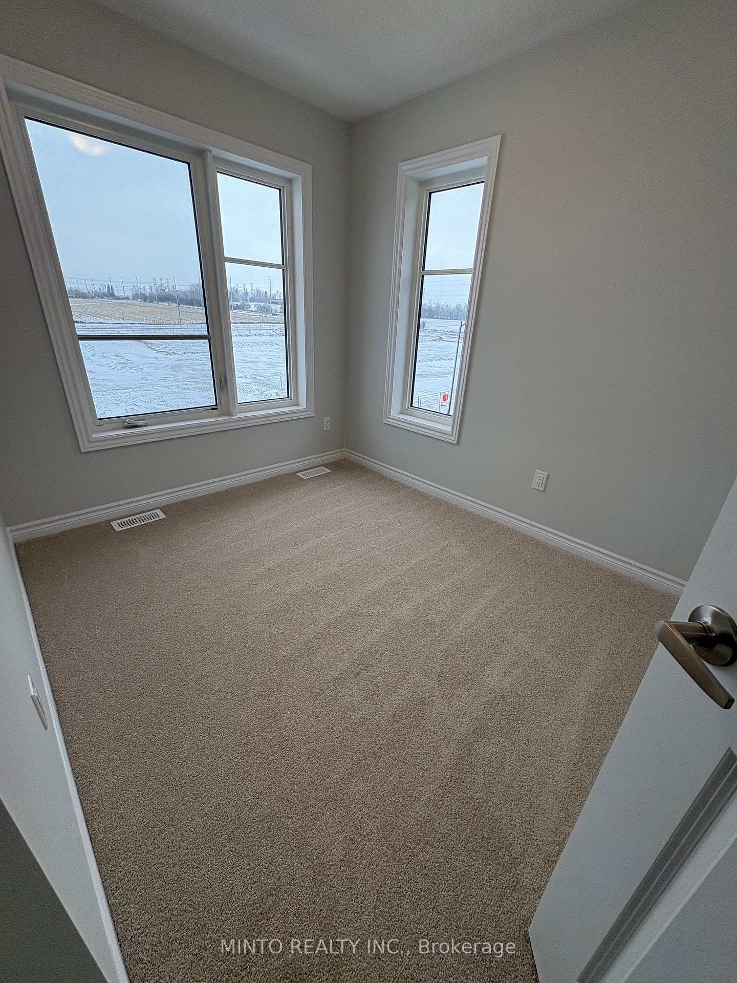 Photo 6 of 1196 Greentree Path, Oshawa, Kedron — HOMEH
