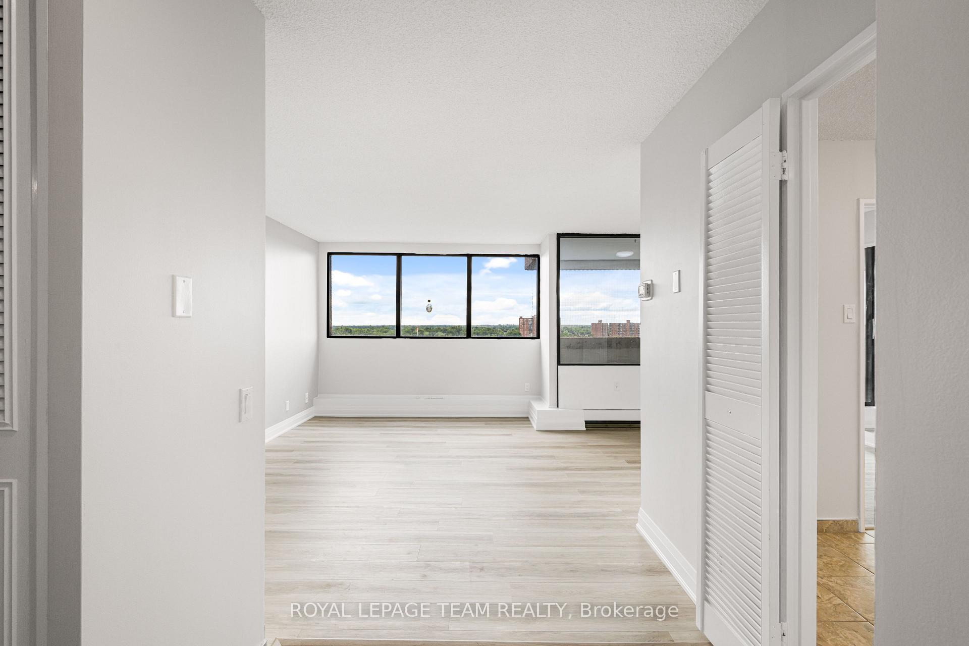 Photo 5 of Unit 1607, 1285 Cahill Drive, Ottawa, South Keys — HOMEH