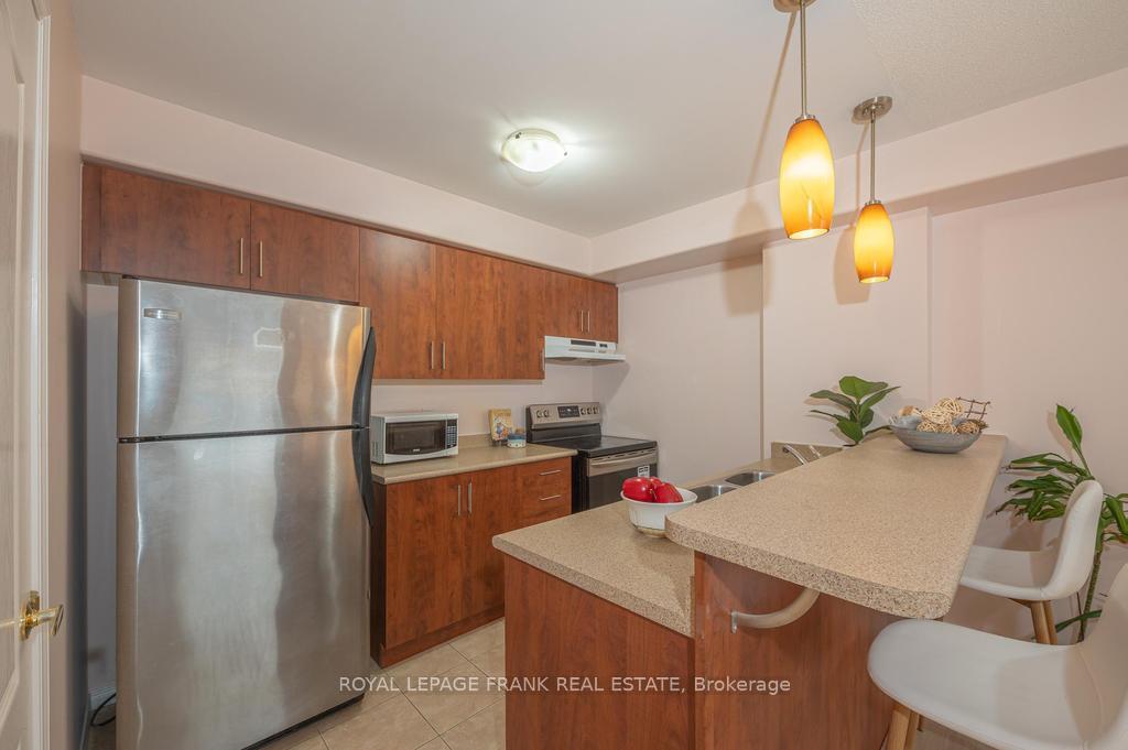 Photo 10 of Unit 102, 300 Spillsbury Drive, Peterborough, Otonabee Ward 1 — HOMEH