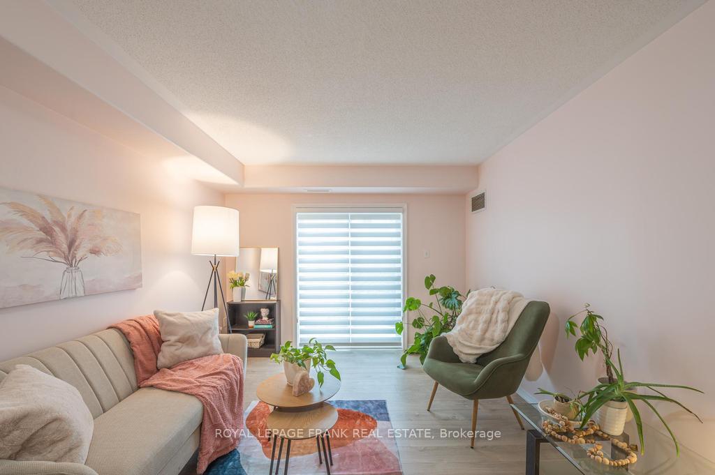 Photo 11 of Unit 102, 300 Spillsbury Drive, Peterborough, Otonabee Ward 1 — HOMEH
