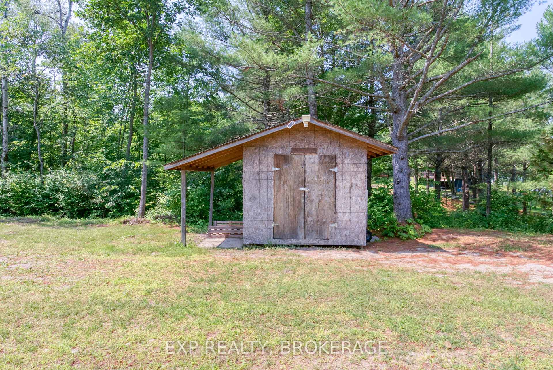Photo 24 of 1249 Waters Edge Lane, Frontenac, Frontenac Centre — HOMEH