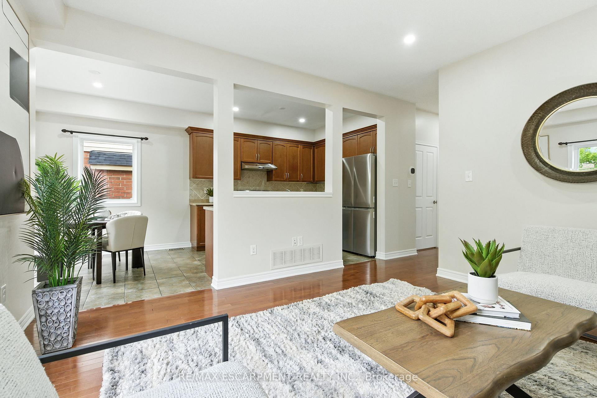 Photo 9 of 4620 Thomas Alton Boulevard, Burlington, Alton — HOMEH