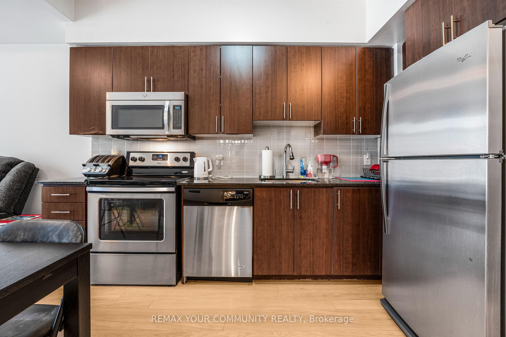 Photo 2 of Unit 108, 75 North Park Road, Vaughan, Beverley Glen — HOMEH