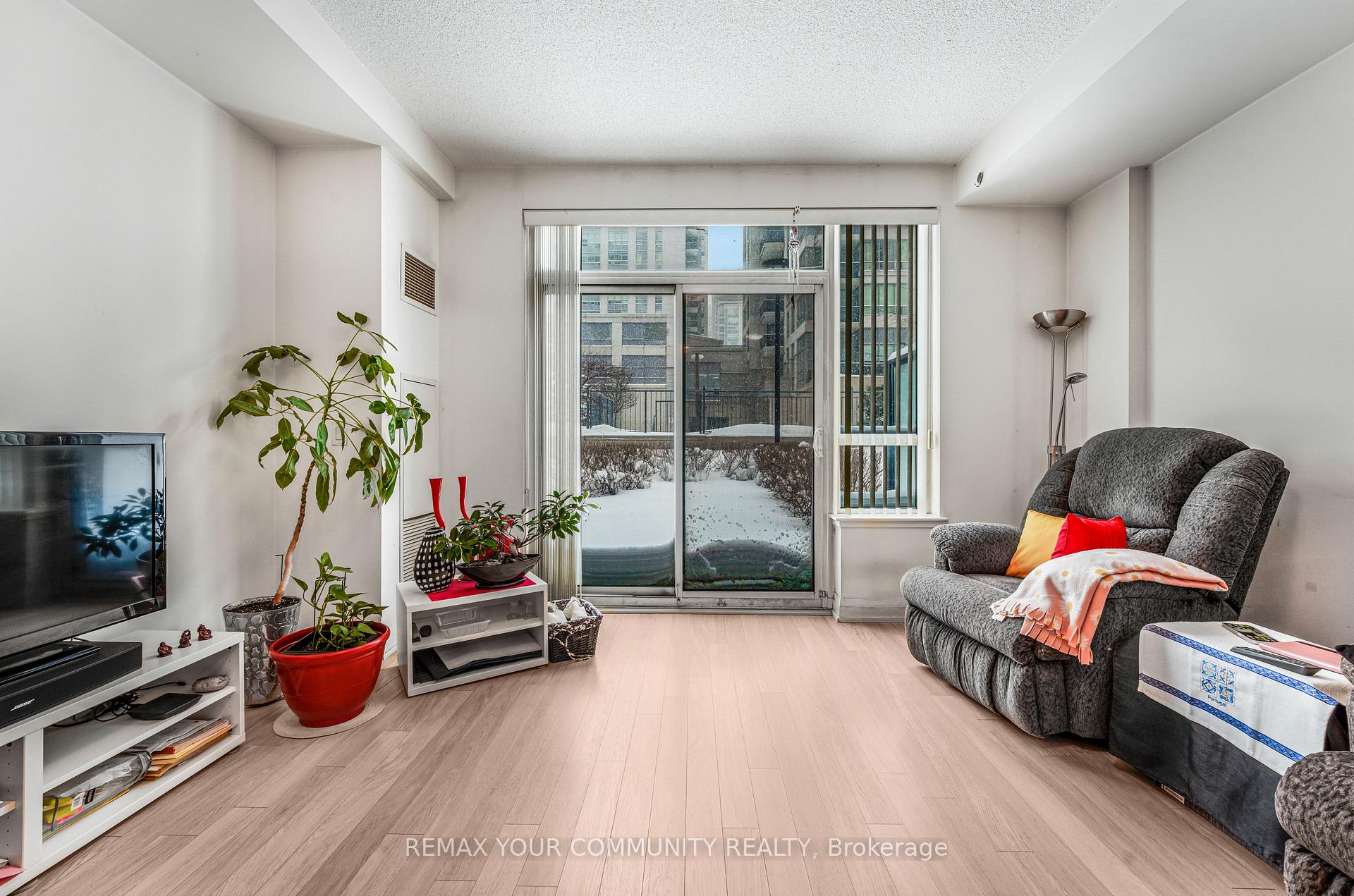 Photo 3 of Unit 108, 75 North Park Road, Vaughan, Beverley Glen — HOMEH